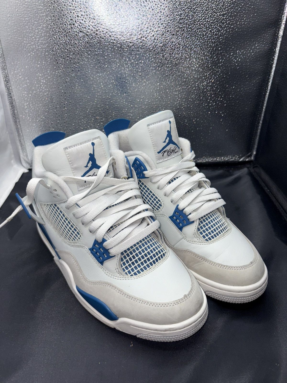 Jordan Brand Jordan 4 Military Blue Size US 10 / EU 43 - 2 Thumbnail