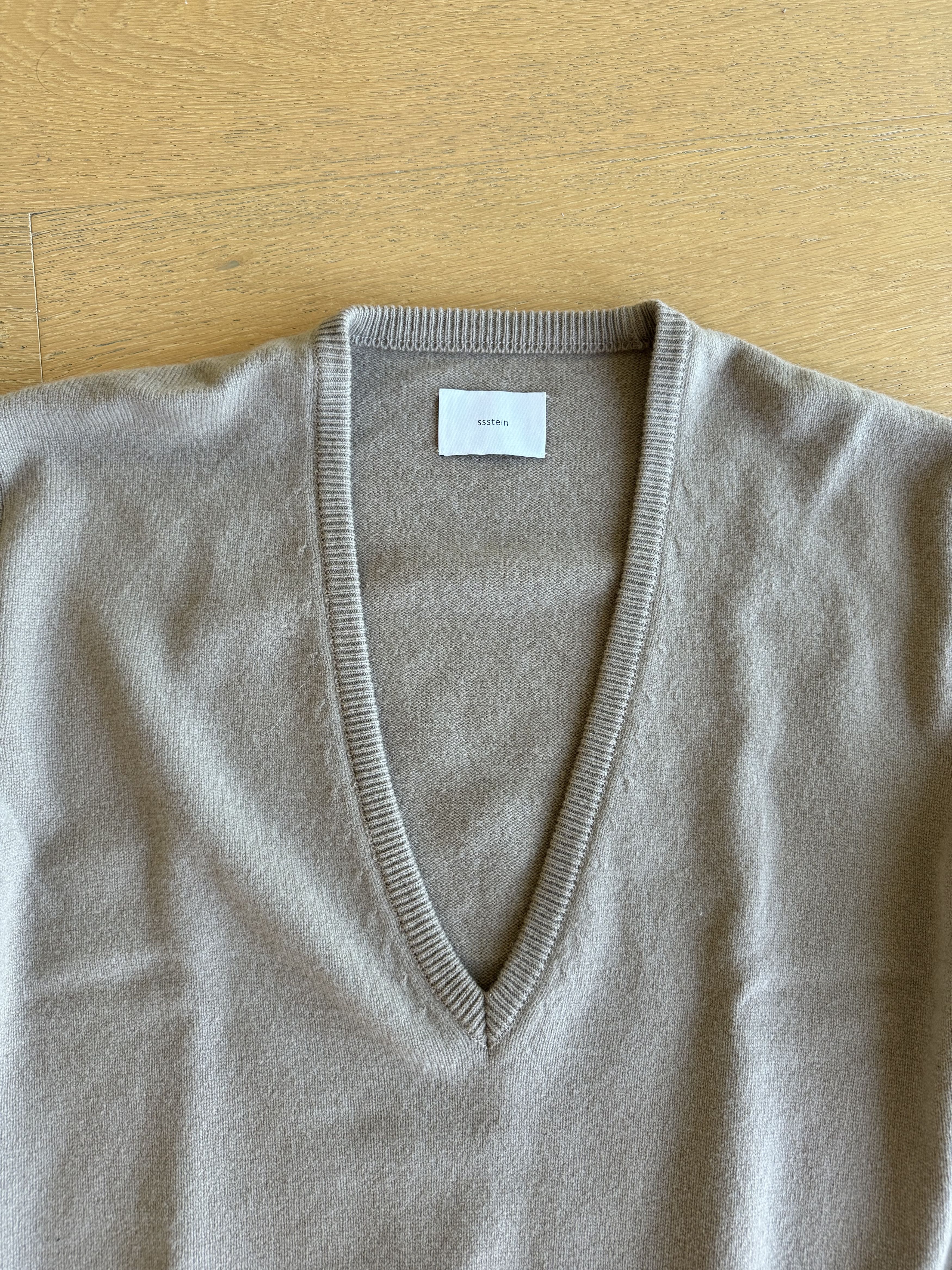 Other Mens V Neck Sweater Size US S / EU 44-46 / 1 - 3 Thumbnail
