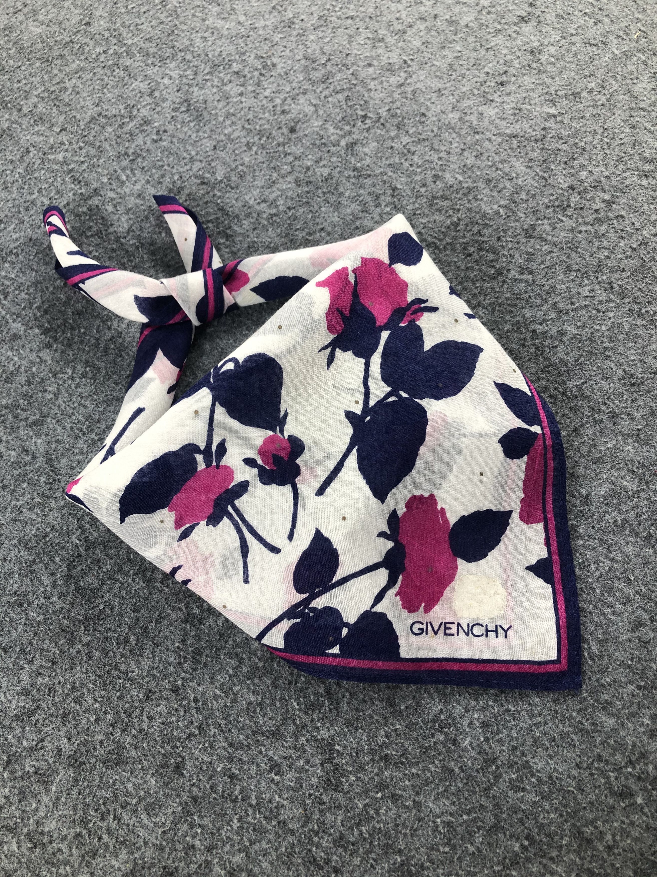 Vintage Givenchy Floral Handkerchief / Bandana / Neckerchief A694 Size ONE SIZE - 2 Thumbnail