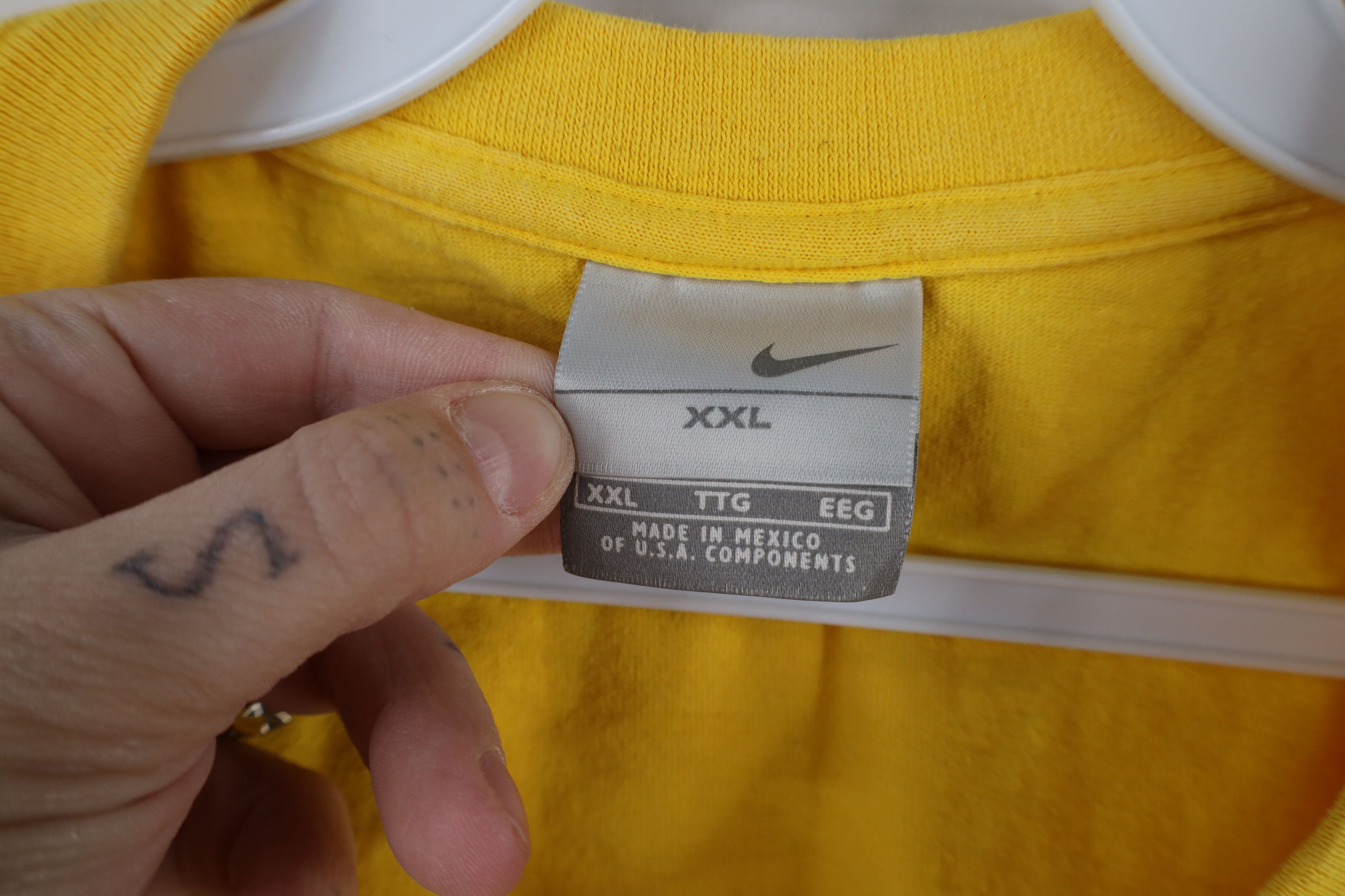 Nike × Vintage Vintage Nike Travis Scott Mini Swoosh Short Sleeve T-Shirt Size US XXL / EU 58 / 5 - 10 Thumbnail