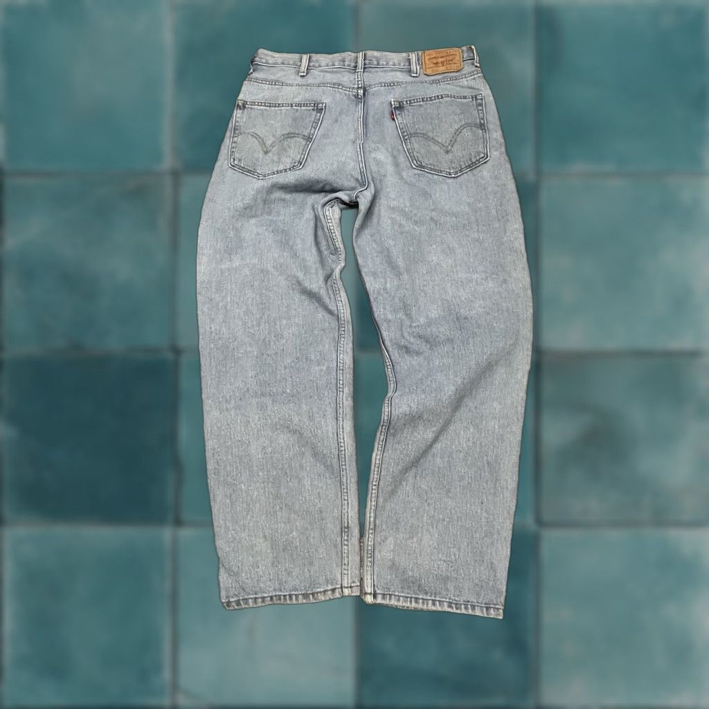 Levi's VINTAGE Levi's Jeans 550 LoosE Tapered Denim 38x32 38x31 Light Wash Men 80s 90s Rock Size US 38 / EU 54 - 1 Thumbnail