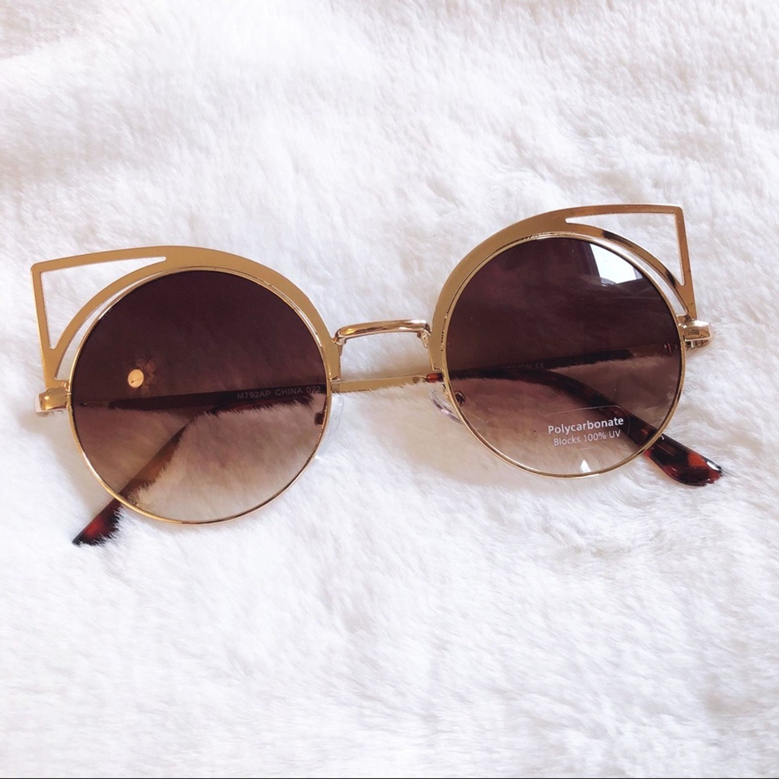 Other Mia Gold Cat Eye Retro Round Sunglasses Size ONE SIZE - 1 Thumbnail