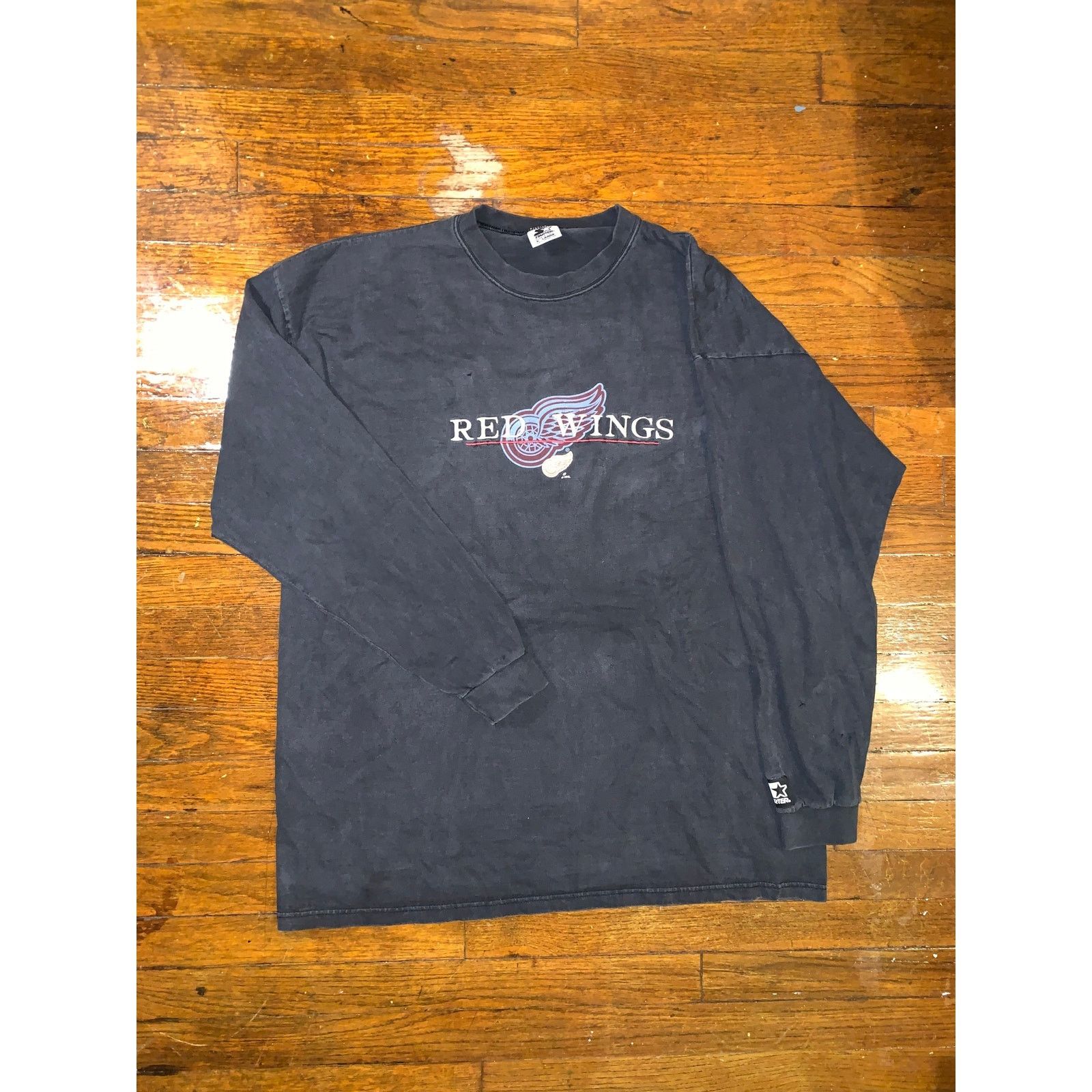 NHL × Starter × Vintage Vtg Detroit Red Wings Long Sleeve T Shirt USA Distressed XL Size US XL / EU 56 / 4 - 2 Thumbnail