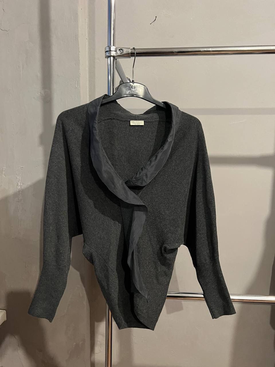 Brunello Cucinelli BRUNELLO CUCINELLI CASHMERE ITALIAN MADE ASYMMETRIC CARDIGAN Size M / US 6-8 / IT 42-44 - 2 Thumbnail