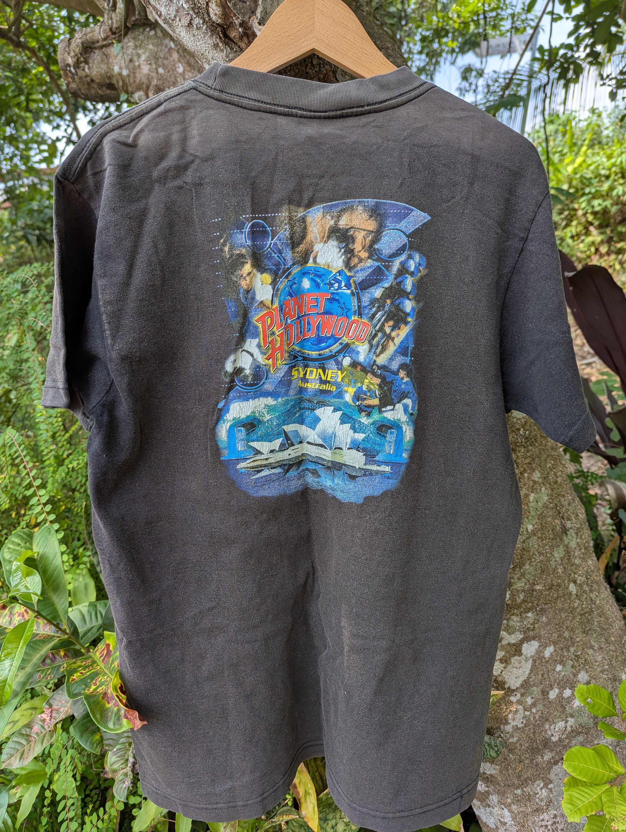 Planet Hollywood Y2K PLANET HOLLYWOOD SYDNEY SUNFADED TSHIRT Size US M / EU 48-50 / 2 - 1 Thumbnail