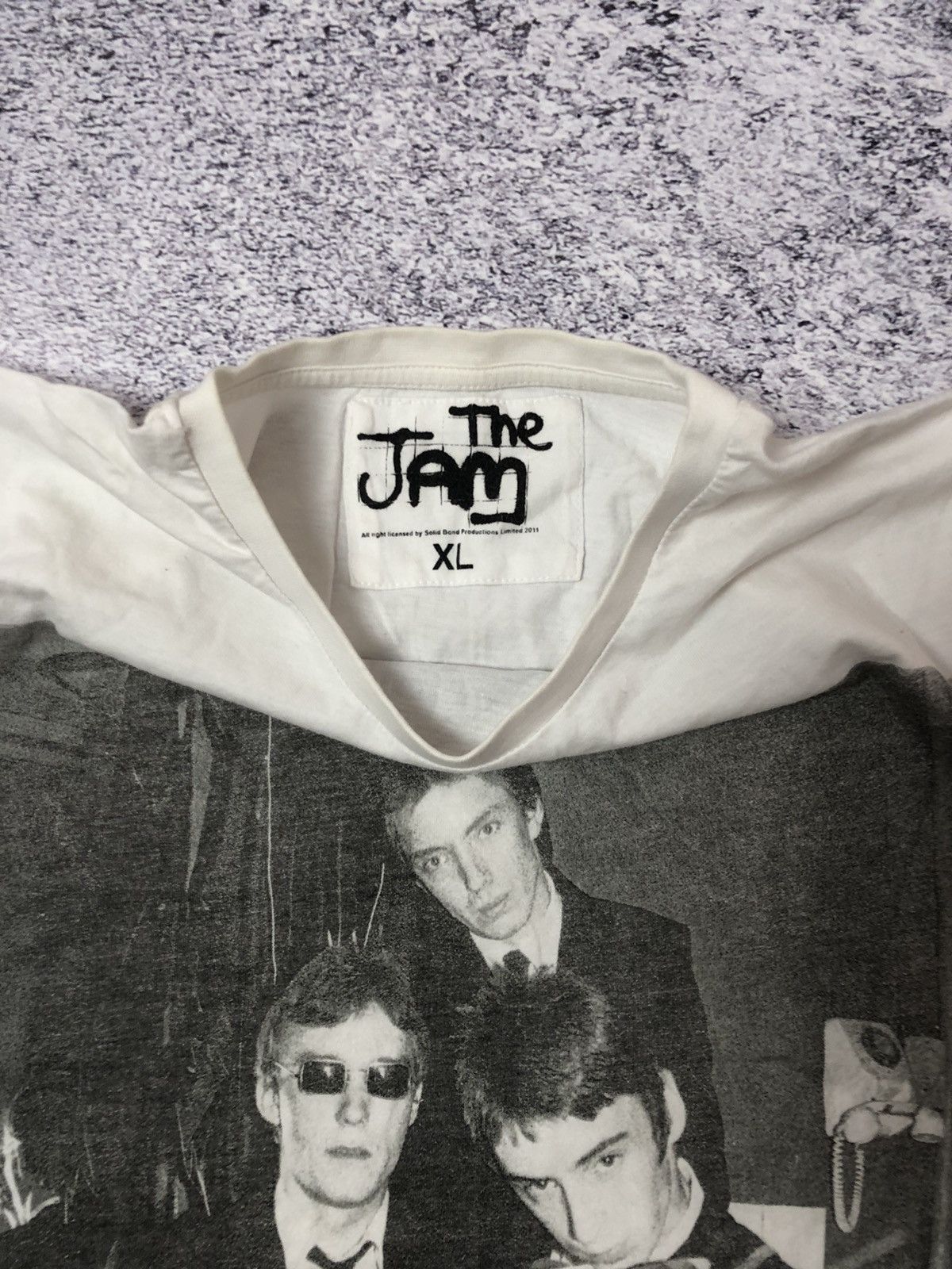 Other Rock T-shirt The Jam 2011 size Xl vintage y2k rock shirt Size US XL / EU 56 / 4 - 6 Thumbnail