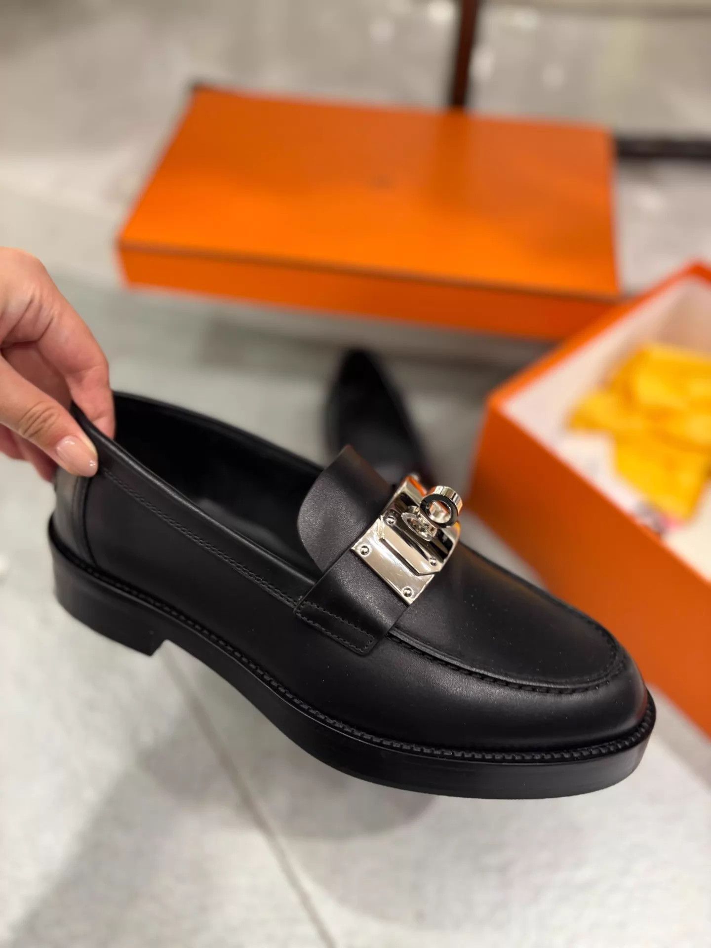 Hermes Hermes Black/Silver Wide Kelly Buckle Loafer VGC 37.5/37 Size US 7 / IT 37 - 3 Thumbnail