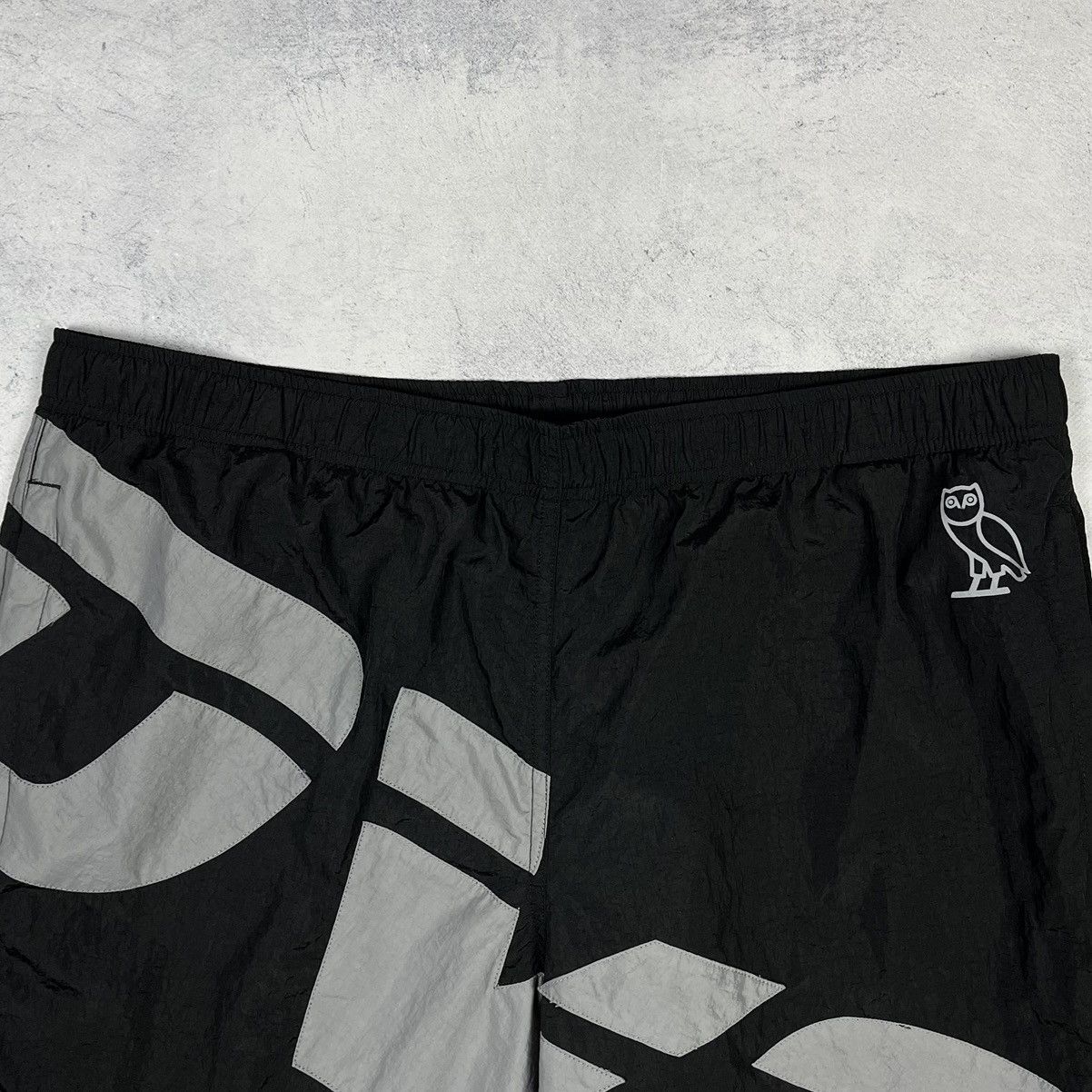 October's Very Own OVO October’s Very Own Big Logo Nylon Shorts Size US 36 / EU 52 - 4 Thumbnail