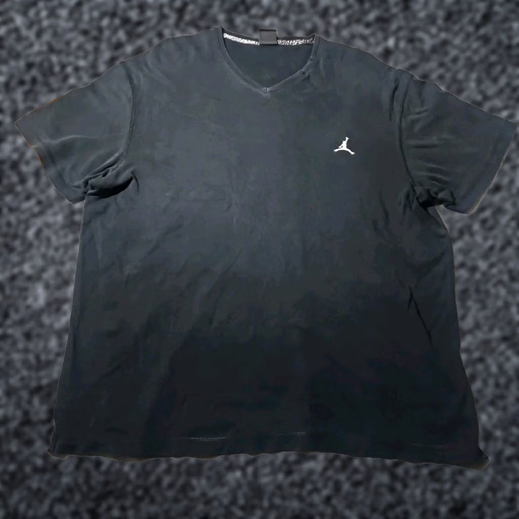 Jordan Brand VINTAGE Air Jordan Shirt Mens 2XL XXL Black Charcoal Jumpman Logo Vneck Casual Tee Size US XXL / EU 58 / 5 - 1 Thumbnail
