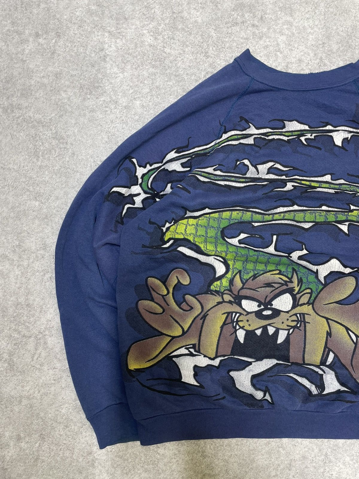 Disney Vintage 1996 Looney Tunes x Disney Sweatshirt – Taz Graphic Size US M / EU 48-50 / 2 - 4 Thumbnail