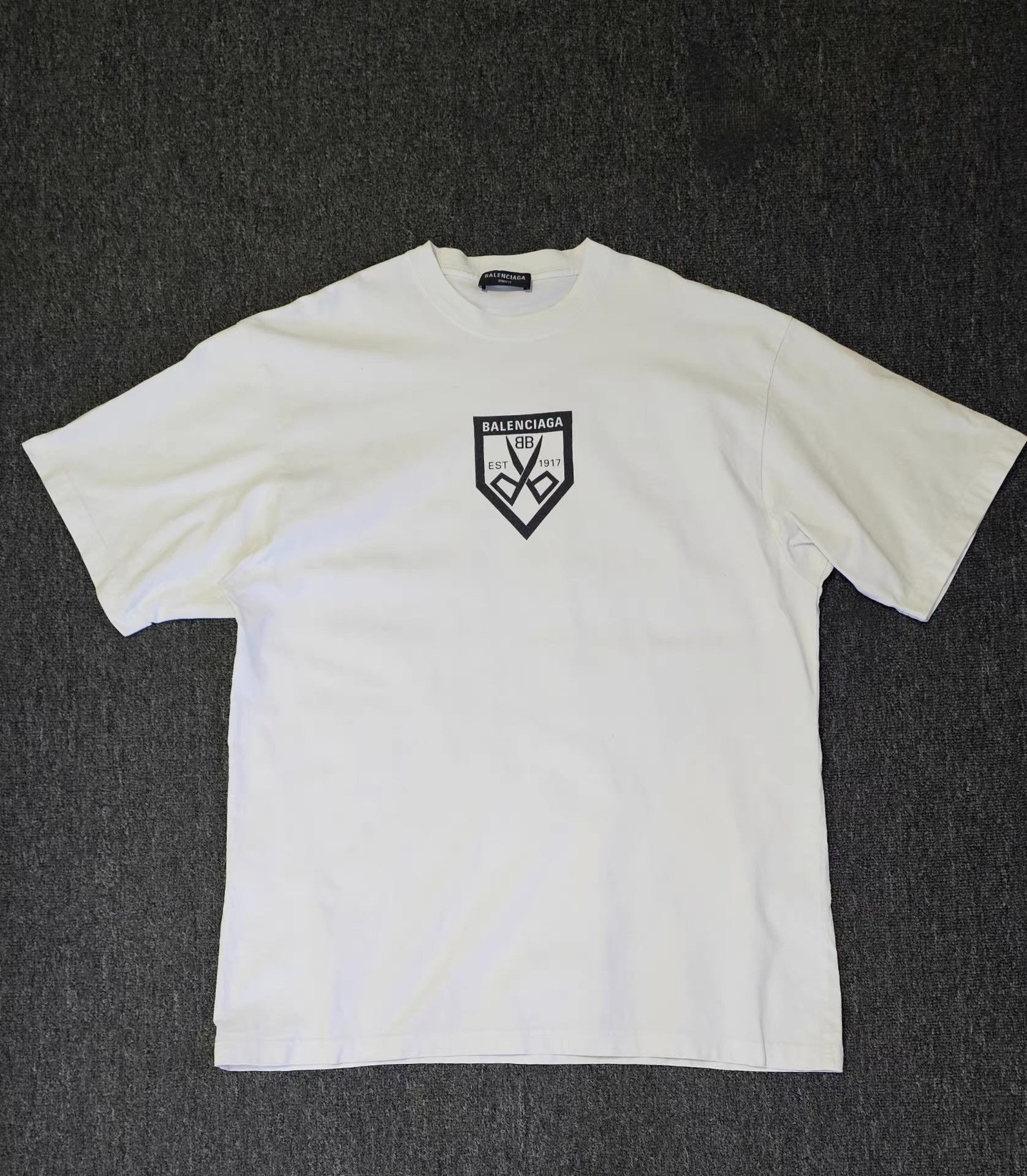 Balenciaga Balenciaga Scissor T-shirt Size US XXL / EU 58 / 5 - 1 Thumbnail