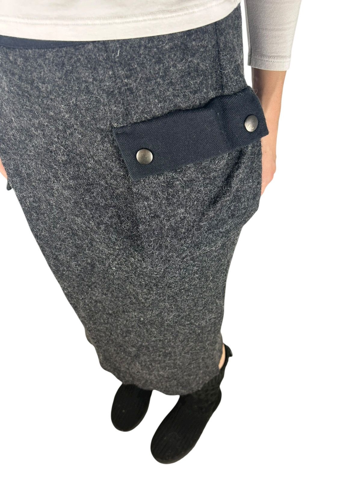 Japanese Brand Johnbull Cargo Pocket Raw Edged Wool Skirts (26x27) Size 26" / US 2 / IT 38 - 6 Thumbnail