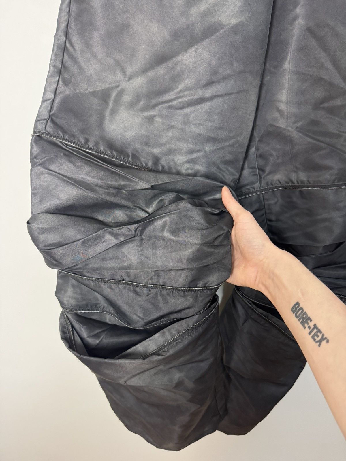 Y/Project BNWT Y/Project FW23 Runaway Black Nylon Zip Baggy Pants Size US 30 / EU 46 - 16 Thumbnail