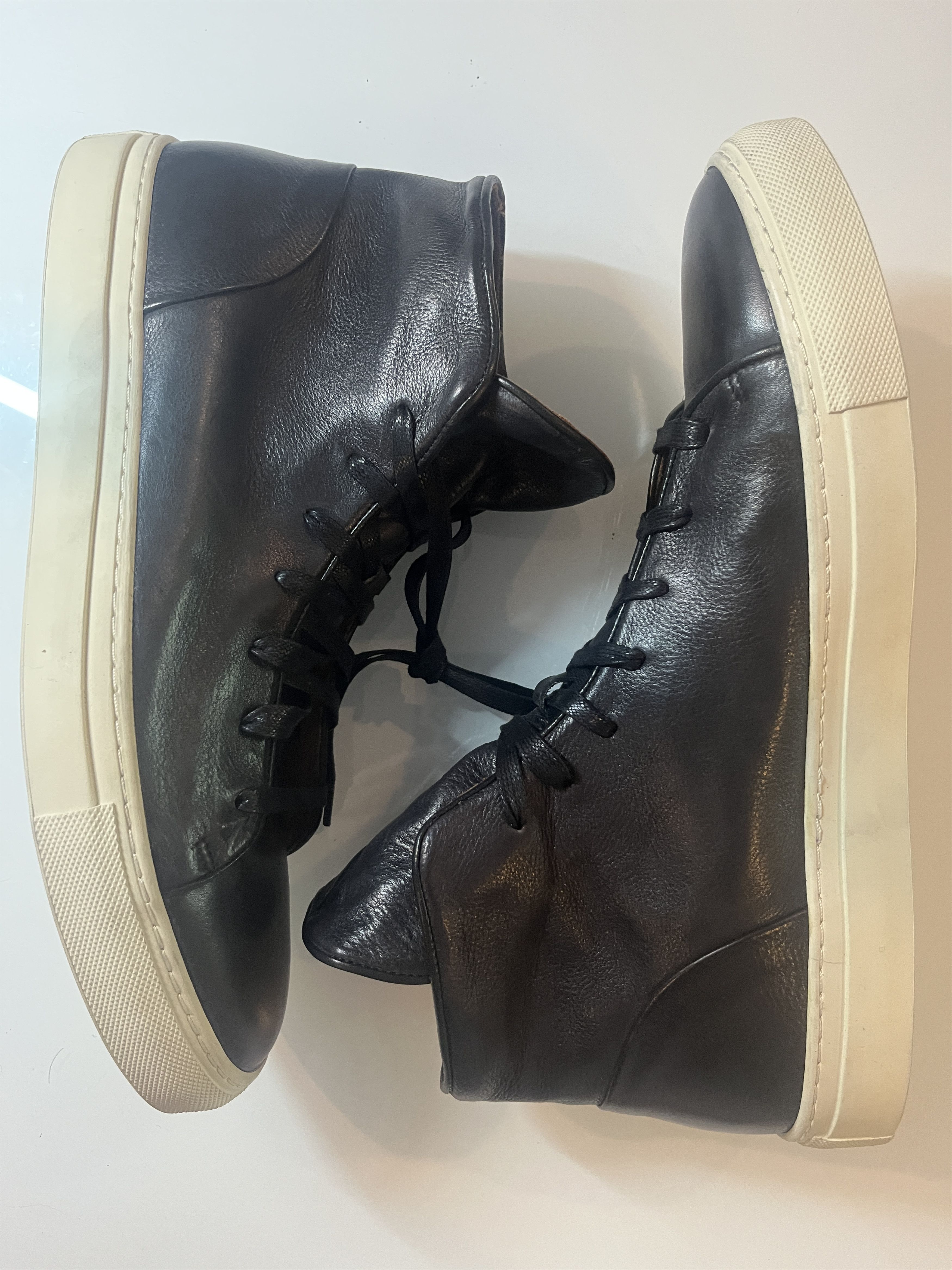 John Varvatos John Varvatos 315 Made in Italy Athletic Sneaker Size US 11 / EU 44 - 2 Thumbnail
