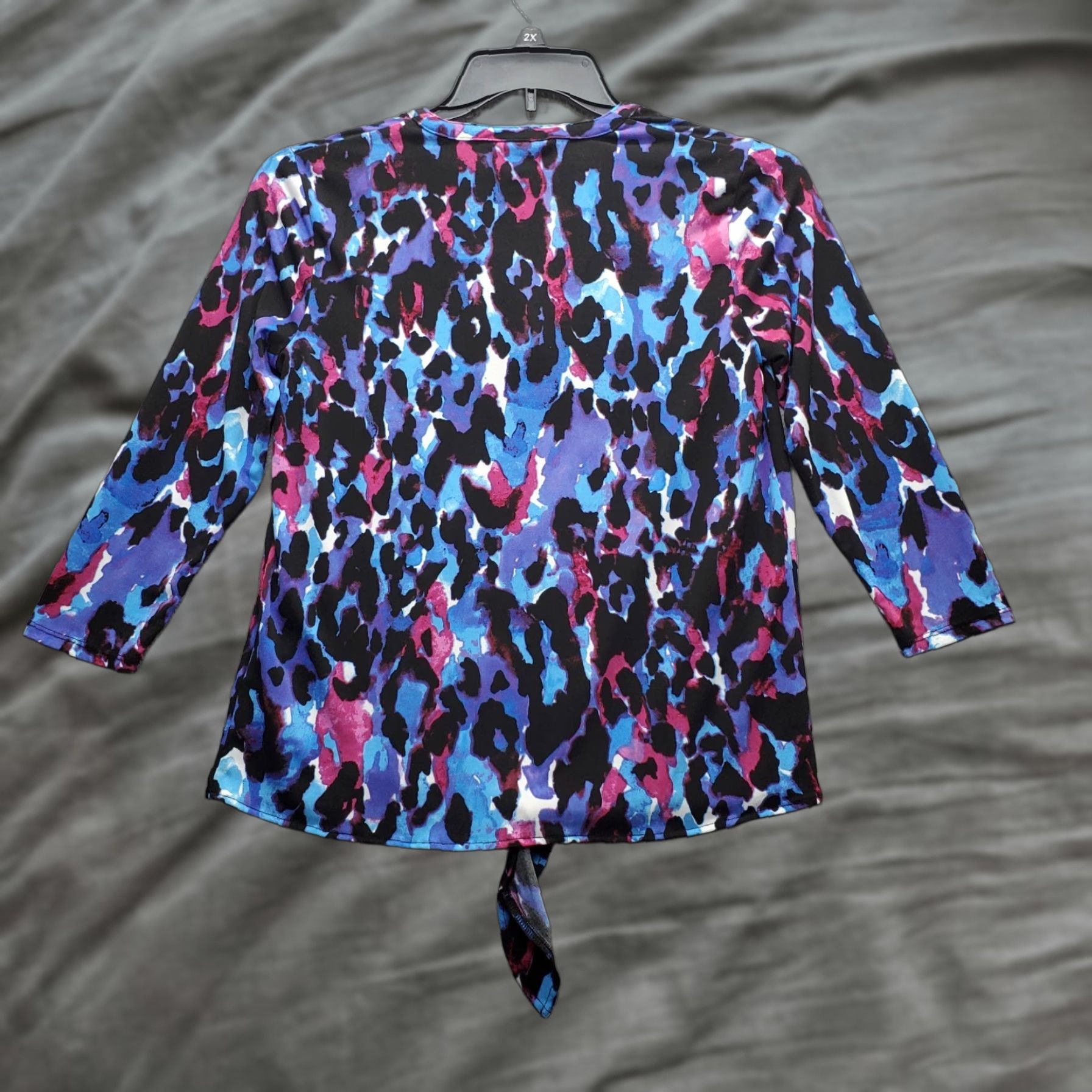 Vintage Dana Buchman Blouse Womens Small Leopard Print Knot Hem Button Front Shirt Size S / US 4 / IT 40 - 1 Thumbnail