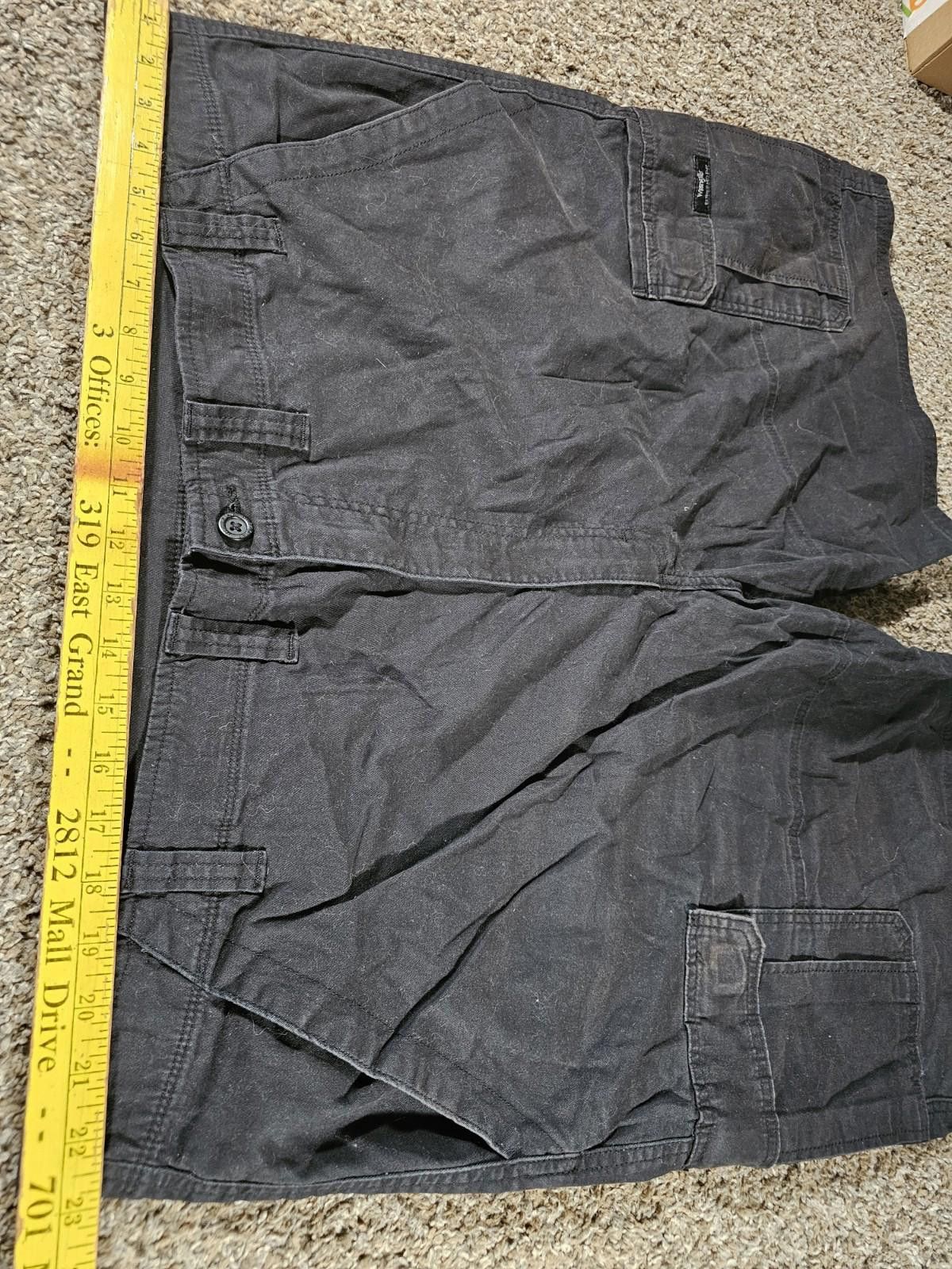 Wrangler Wrangler Sz 46 Cargo Shorts Black Size US 44 / EU 60 - 4 Thumbnail