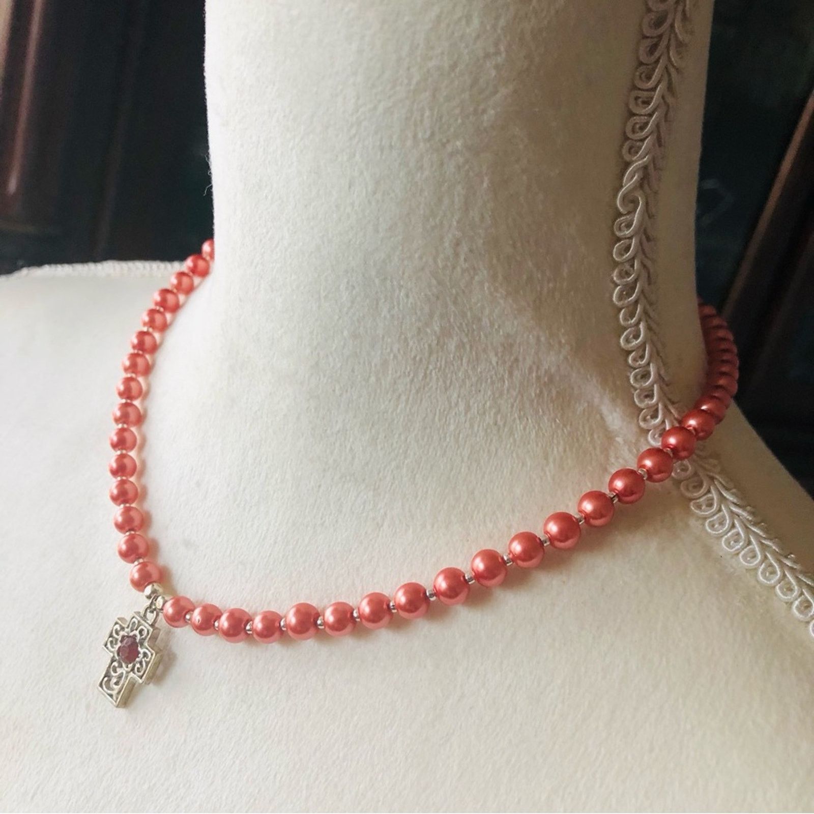 Handmade Handcrafted repurpose antique rose cross Pearl necklace Size ONE SIZE - 4 Thumbnail