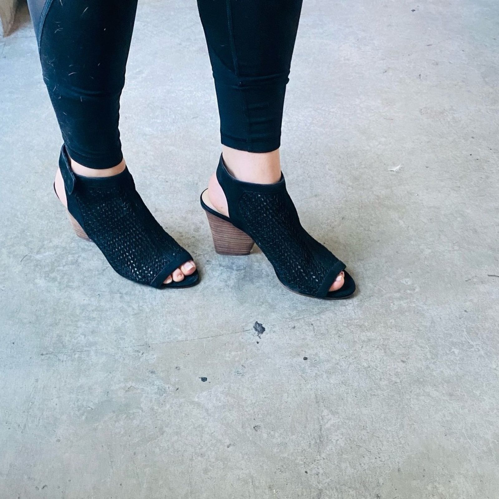 Vince Camuto VINCE CAMUTO Black Leather Slingback Open Toe Sandals Heel Size US 10 / IT 40 - 9 Thumbnail