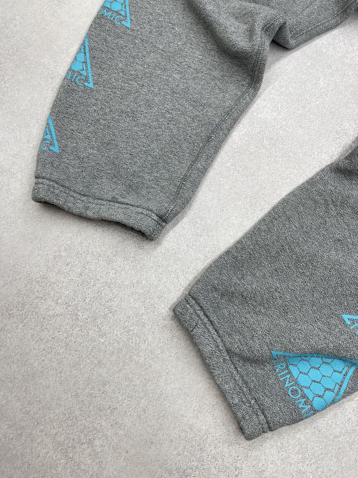 Puma Mens Puma Trinomic Jogger Sweatpants Grey Big Logo Drill Y2K Size US 34 / EU 50 - 7 Thumbnail