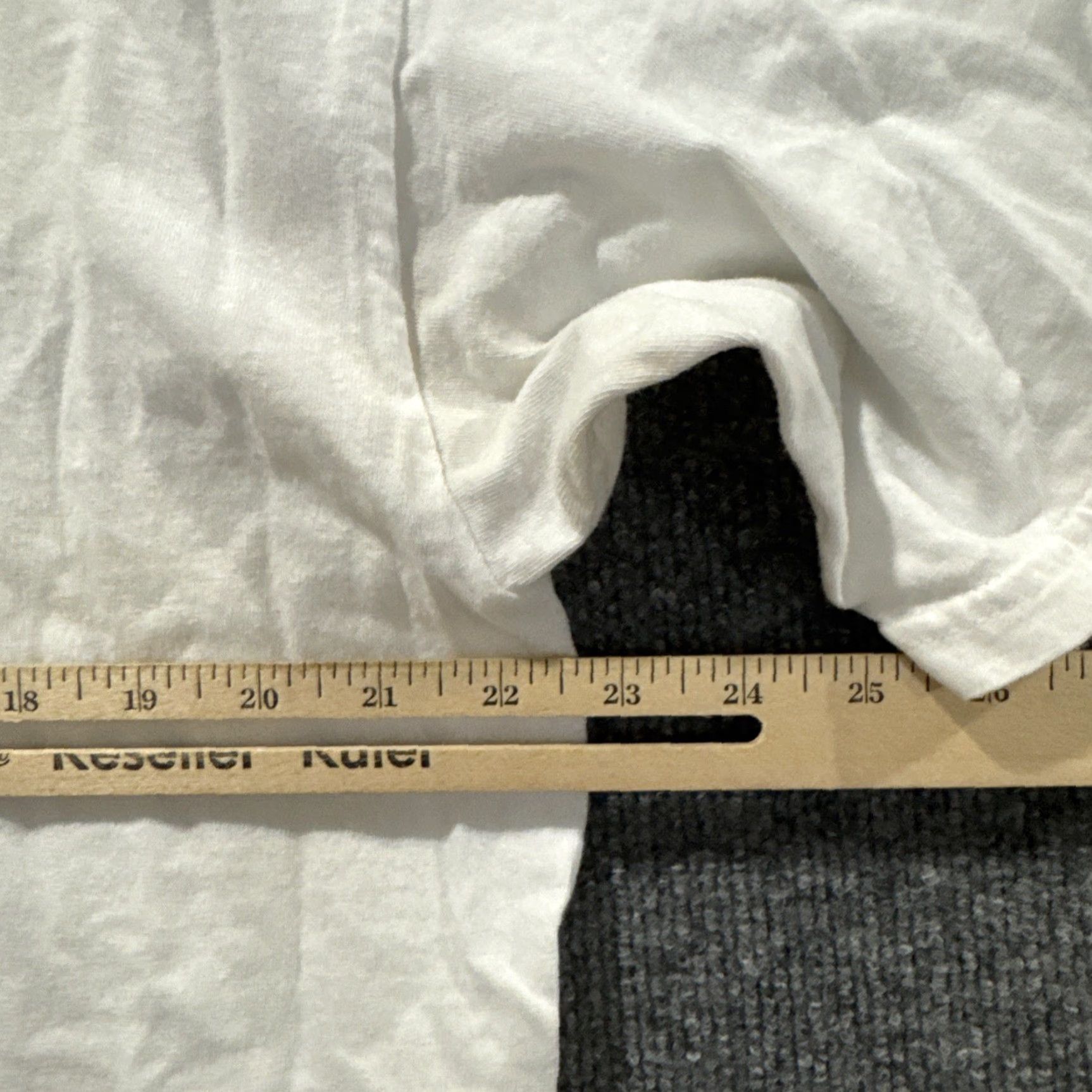 Gildan VINTAGE 00s Drink Till She’s Cute White Short Sleeve T-Shirt DAMAGED Men’s XL Gildan"} Size US XL / EU 56 / 4 - 6 Thumbnail