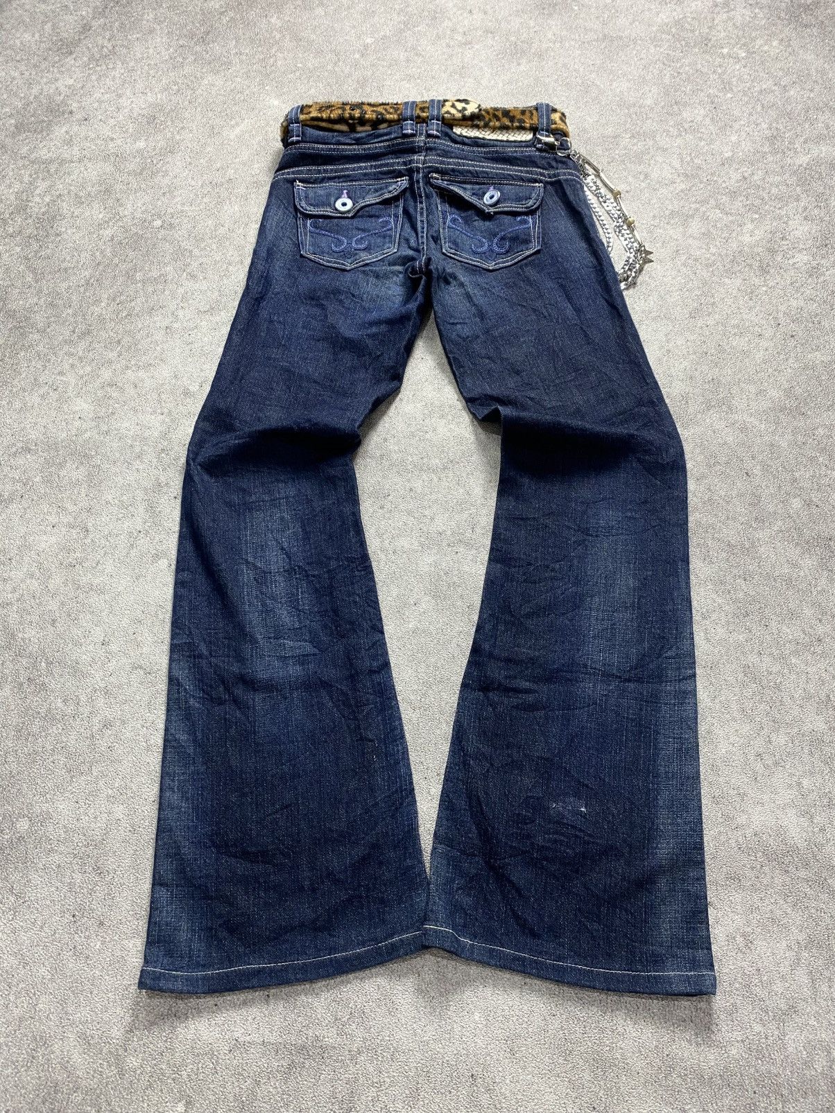 If Six Was Nine 2000s Venus Flare Jean Size US 28 / EU 44 - 2 Thumbnail