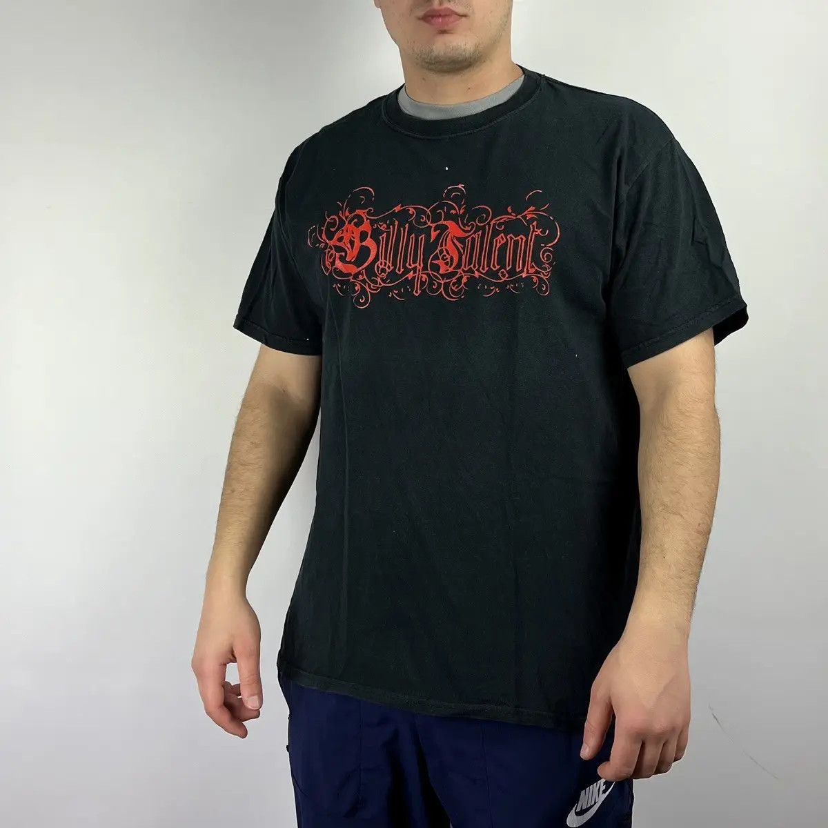 Band Tees Bullet for my valentine Tshirt vintage size Large Size US L / EU 52-54 / 3 - 1 Thumbnail