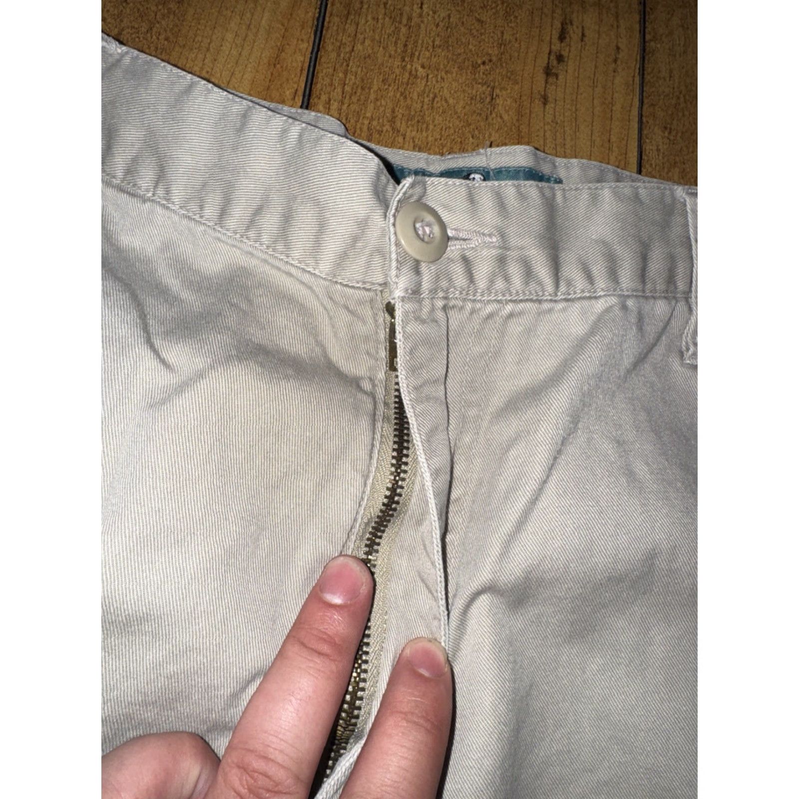 Big Dogs VINTAGE Big Dogs Cargo Shorts Mens 34x11 Khaki Beige Outdoor Pockets Utility Regular 34 Mens Size US 34 / EU 50 - 2 Thumbnail