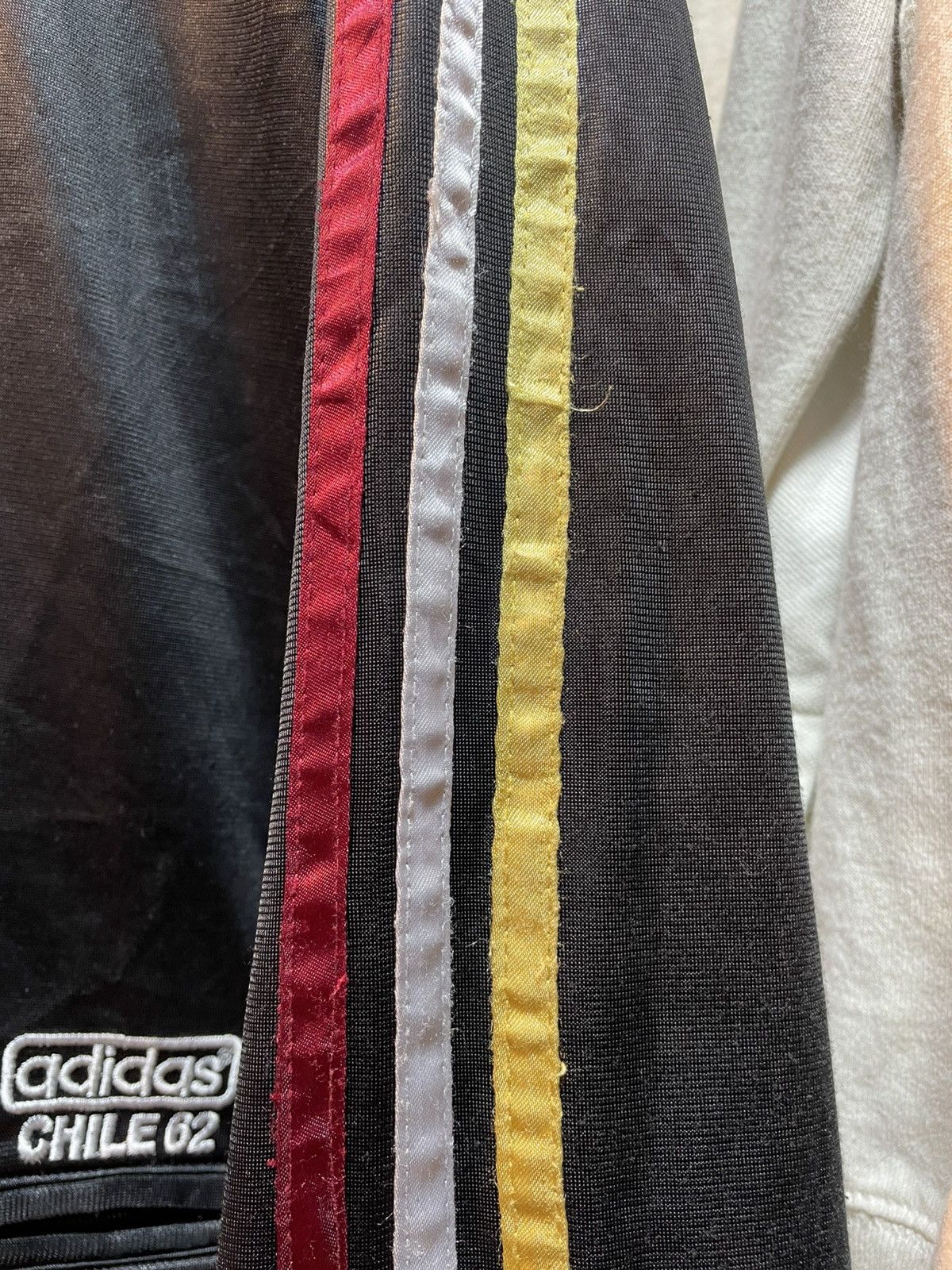 Adidas Y2K Adidas Original Jacket Size US L / EU 52-54 / 3 - 10 Thumbnail