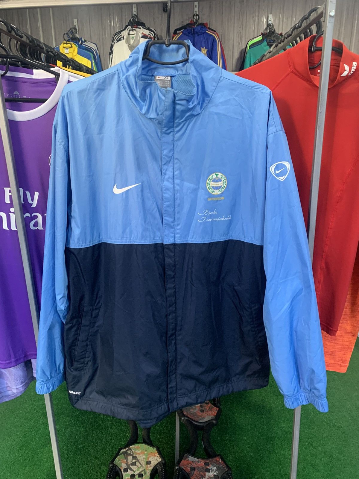 Nike × Vintage Nike Windbreaker Sandnes UFL Size XL Vintage Size US XL / EU 56 / 4 - 1 Thumbnail