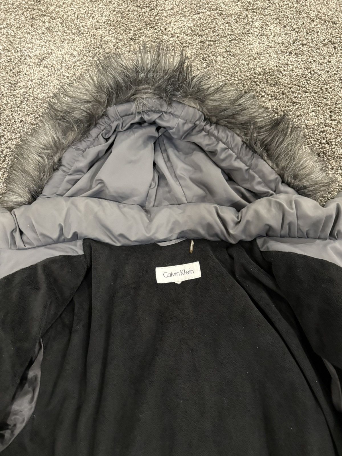 Calvin Klein Puffer fur coat Size US L / EU 52-54 / 3 - 5 Thumbnail