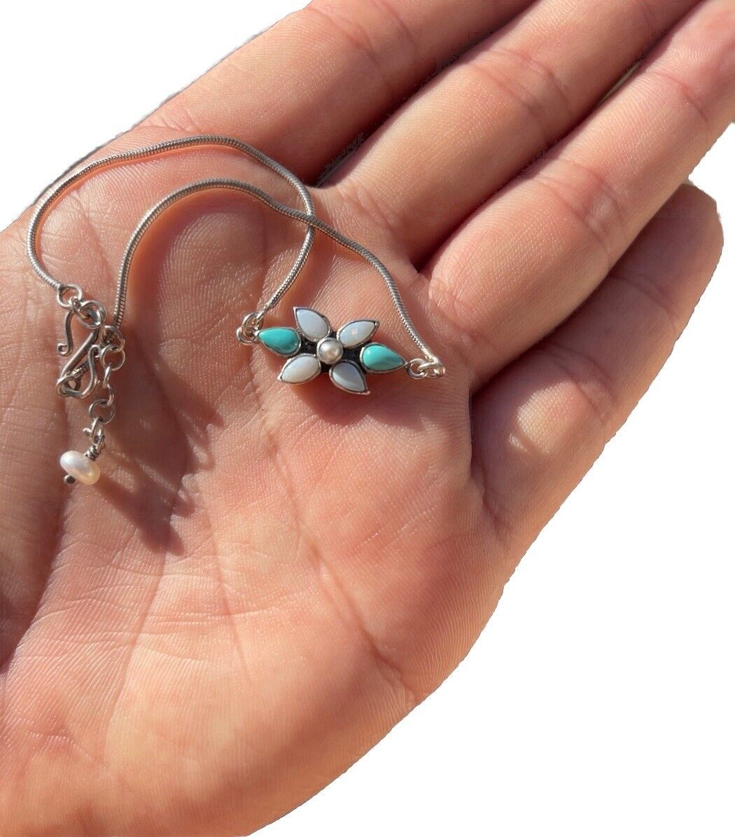 Native × Vintage Native American Zuni Sterling Silver Turquoise MOP Flower Bracelet 925SI Vtg Size ONE SIZE - 1 Thumbnail