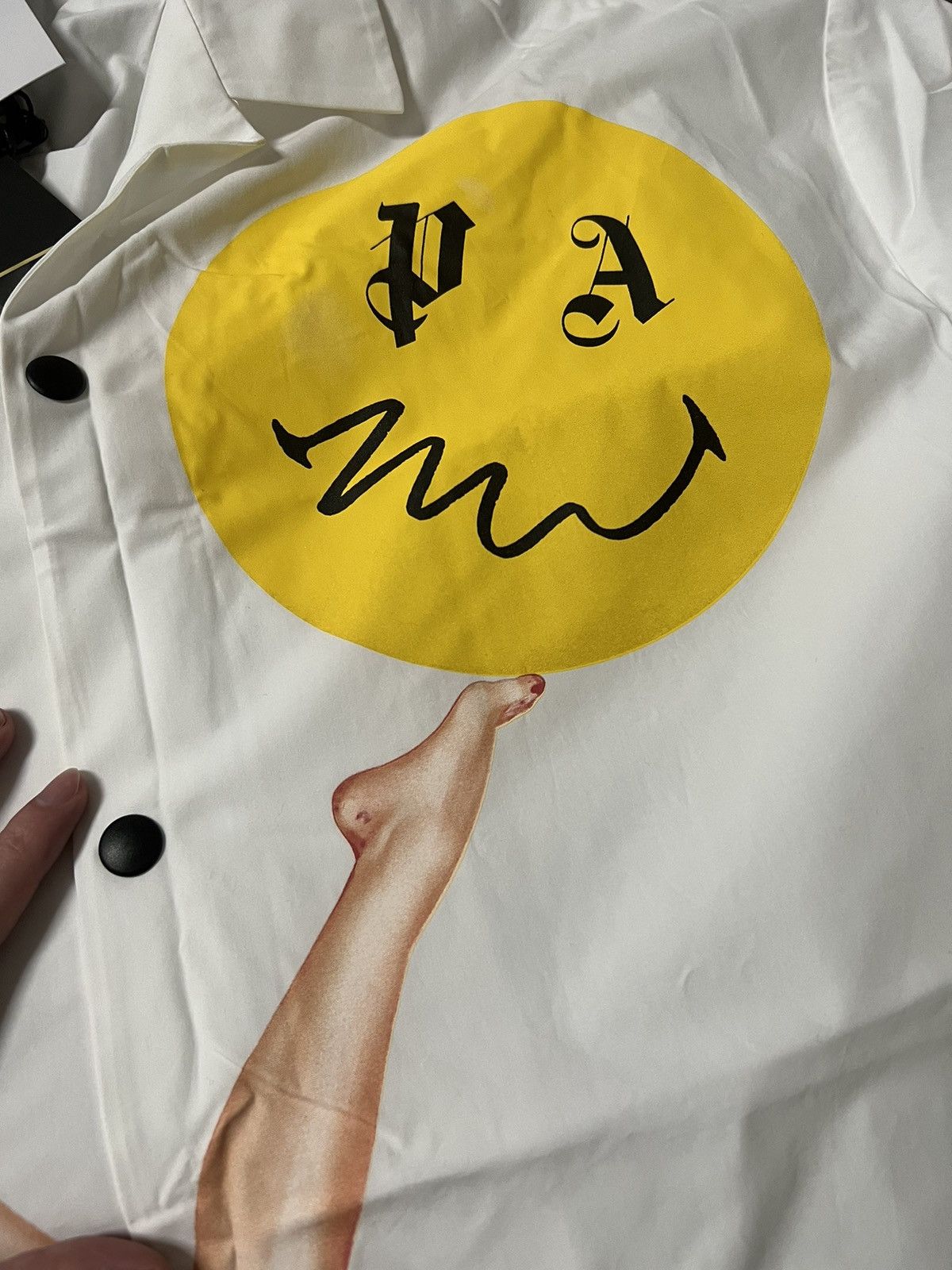 Palm Angels 「retail💲970」Brand new palm angels x smiley shirt size 48 Size US M / EU 48-50 / 2 - 2 Thumbnail
