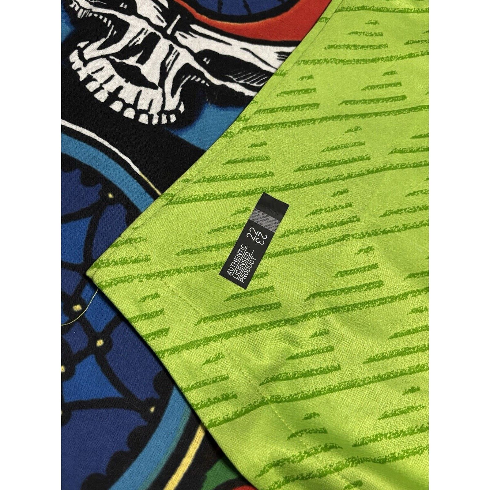 Adidas vintage green adidas manchester united soccer jersey Sz L Size US L / EU 52-54 / 3 - 7 Thumbnail