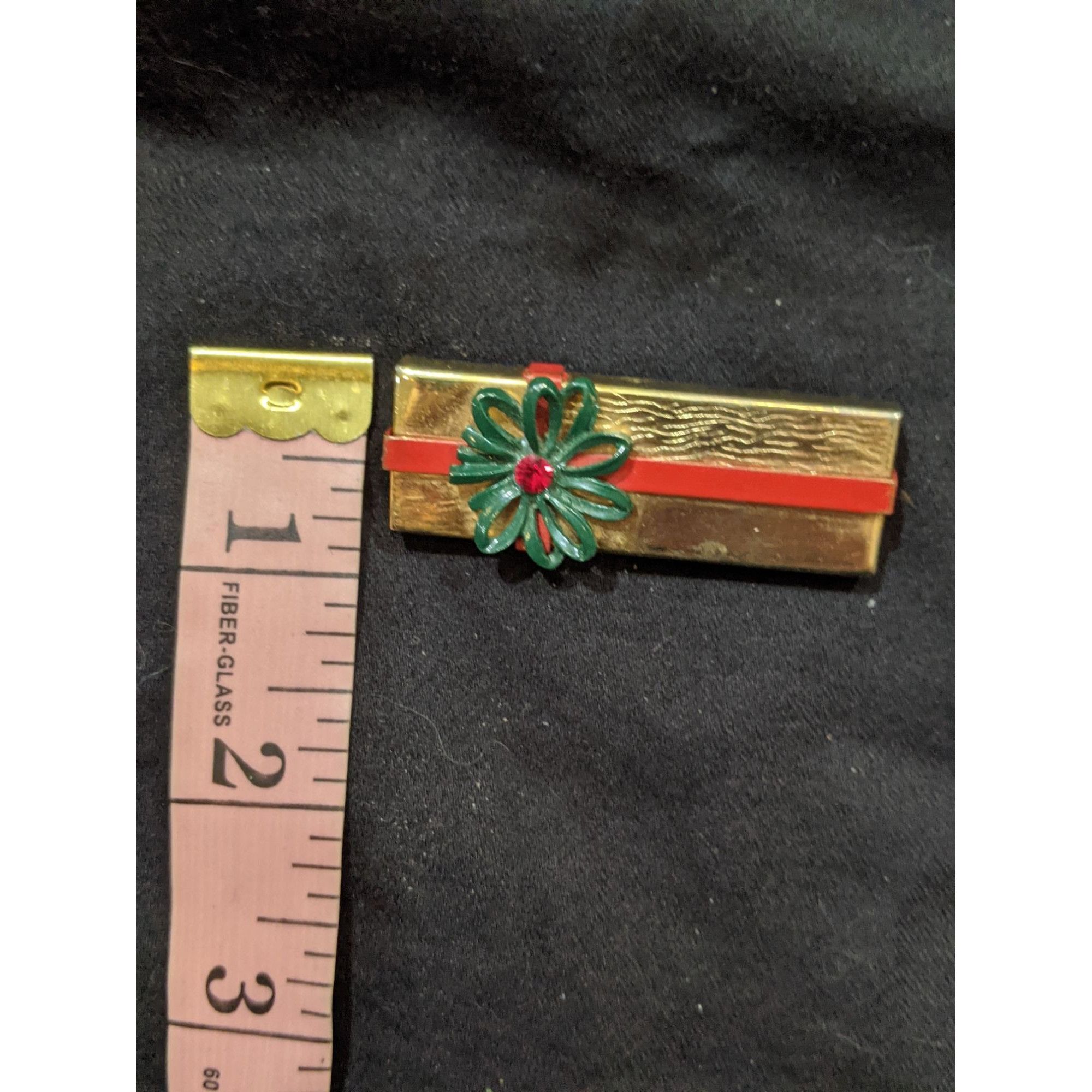 Other Vintage Gold Tone Christmas Present Brooch Size ONE SIZE - 3 Thumbnail