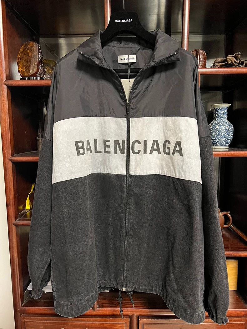 Balenciaga Balenciaga size 36 Denim Patchwork Windbreaker Size M / US 6-8 / IT 42-44 - 1 Thumbnail