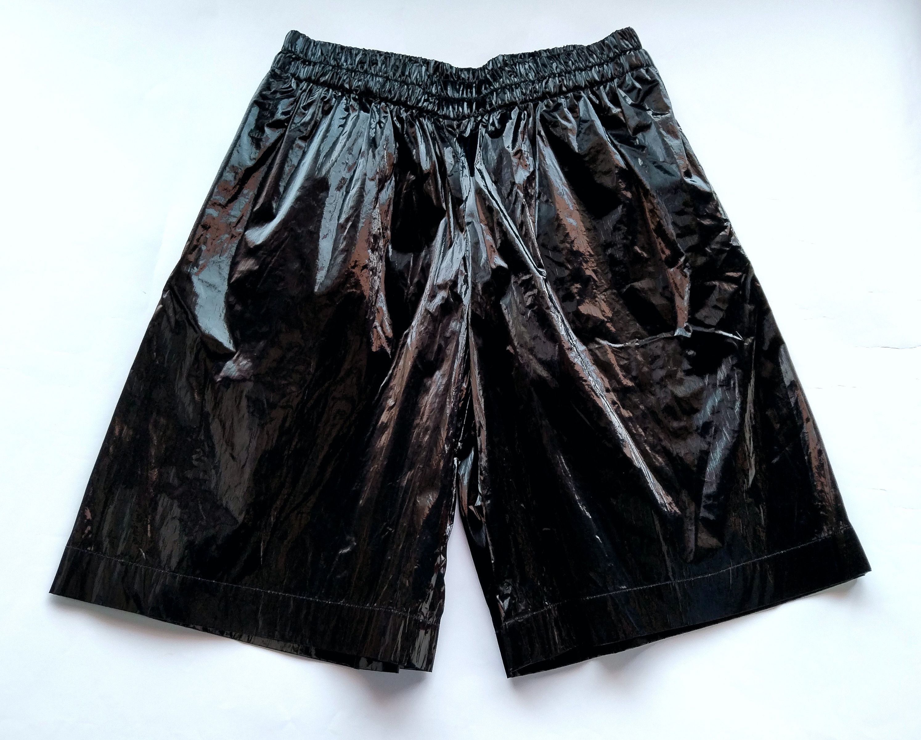 Dries Van Noten Tyvek® coated long shorts Size 25" / US 0 / IT 36 - 1 Thumbnail
