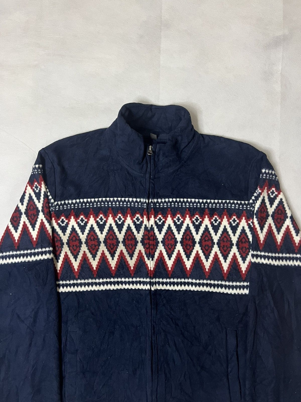 Uniqlo Uniqlo Navajo Tribal Print Native Sweater Size US XL / EU 56 / 4 - 5 Thumbnail