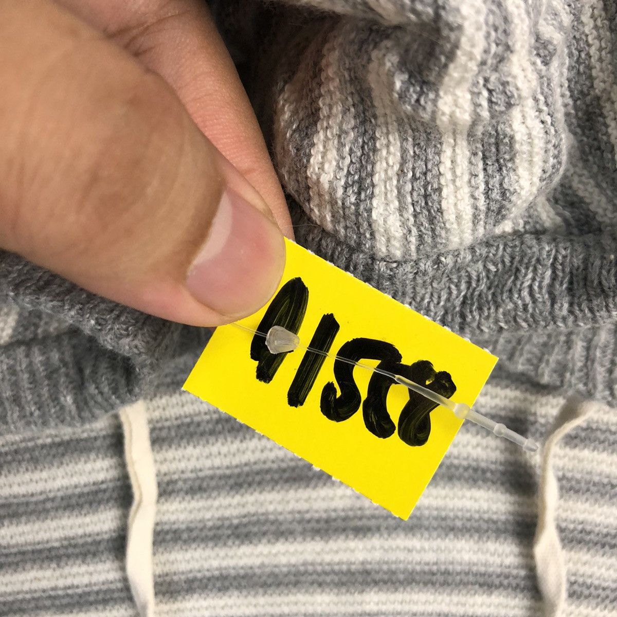Gap Gap Stripe White Hoodie #A1558 Size US XL / EU 56 / 4 - 10 Thumbnail