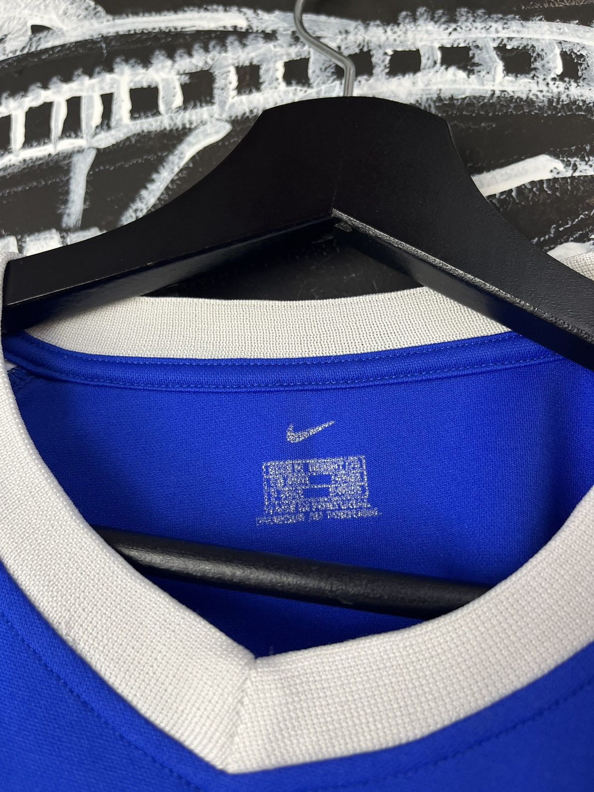 Vintage Vintage NWT Nike Croatia HNS Euro 2004/2006 Away Jersey Size US M / EU 48-50 / 2 - 4 Thumbnail