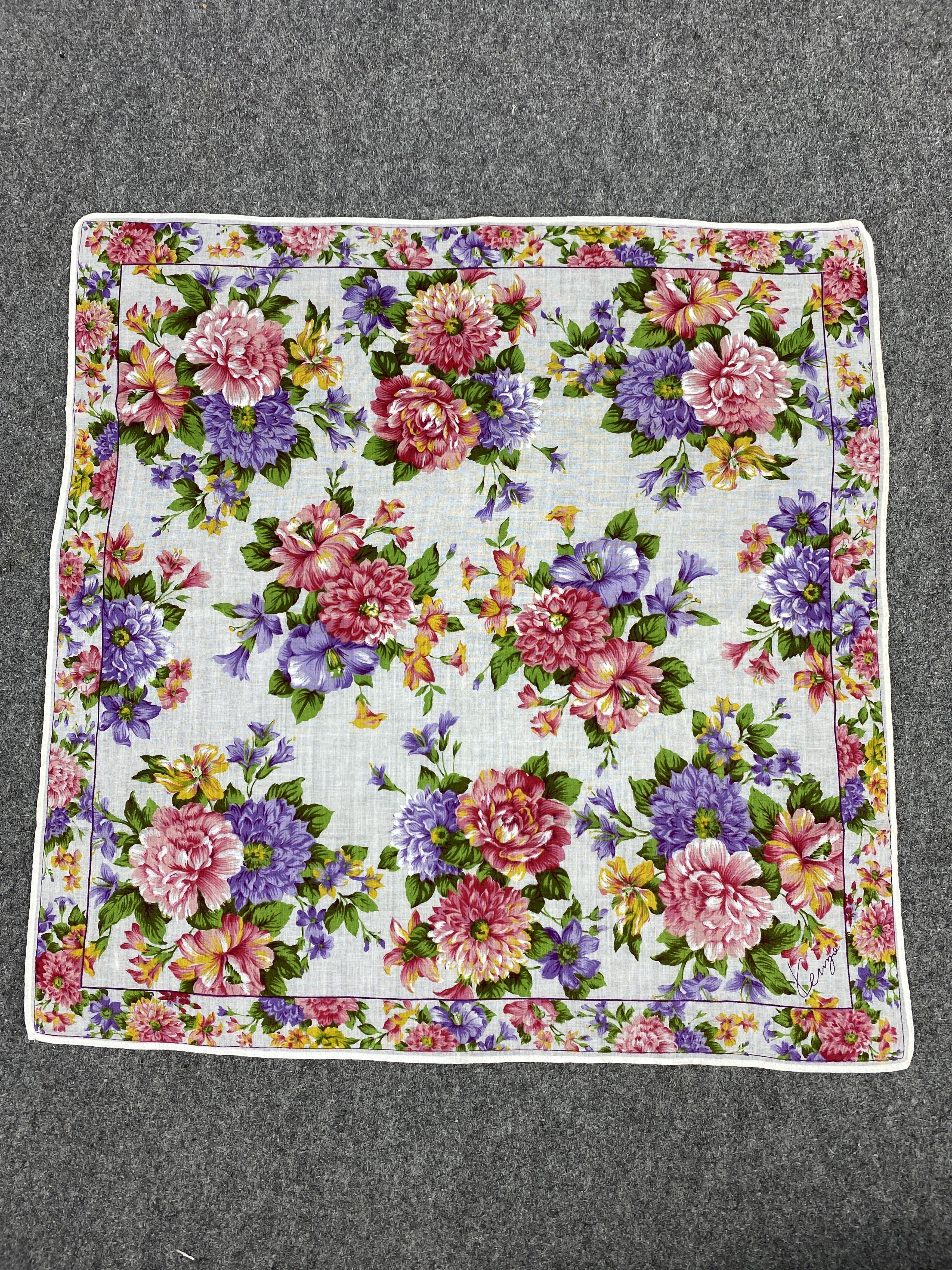 Kenzo Vintage Kenzo Flowers Handkerchief / Neckerchief KT0280 Size ONE SIZE - 4 Thumbnail