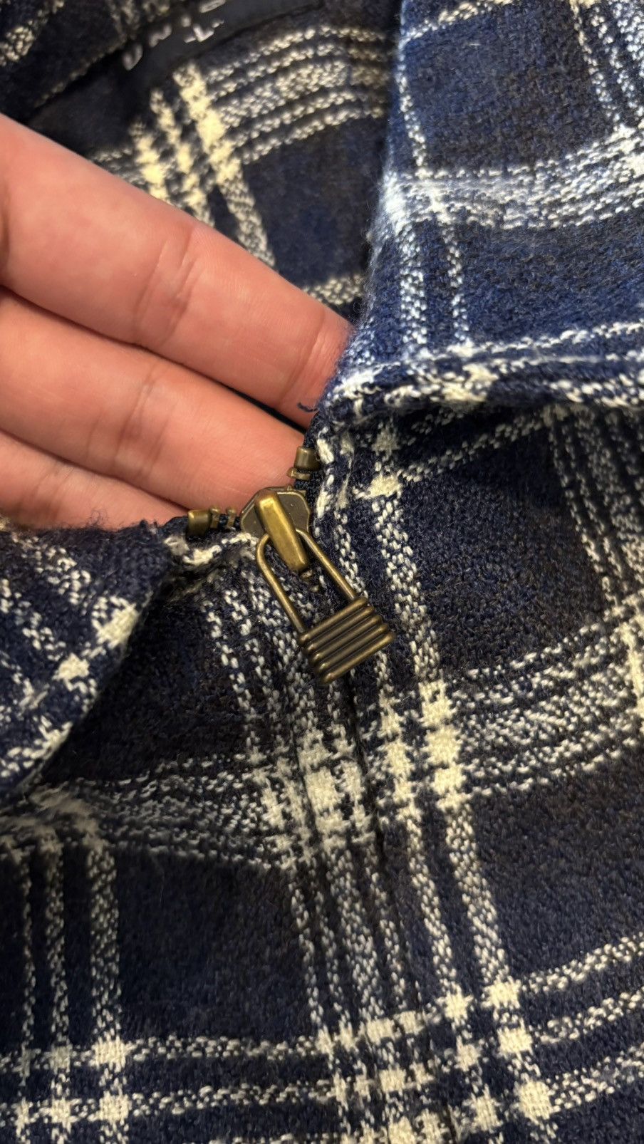 Uniqlo UNIQLO FULLZIPPER Size US L / EU 52-54 / 3 - 4 Thumbnail