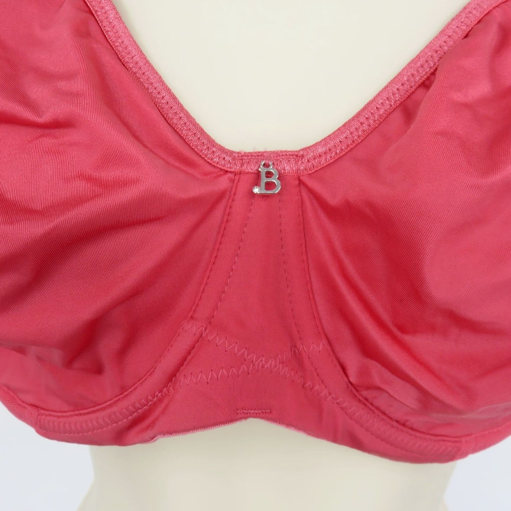 Vintage Breezies Bra Underwire Unlined Style A639540 36DDD Womens Pink T-Shirt Bra Charms Rhinestone Silver Charm Size ONE SIZE - 4 Thumbnail