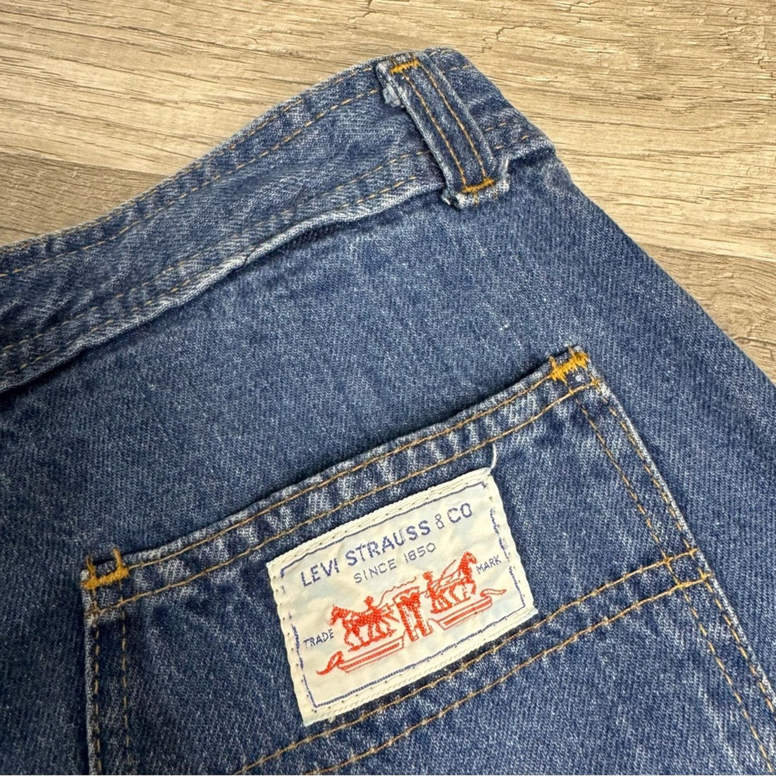 Levi's Vintage 70s Levi’s Wide Leg Jeans High Rise Flare Talon USA Size 30" / US 8 / IT 44 - 7 Thumbnail