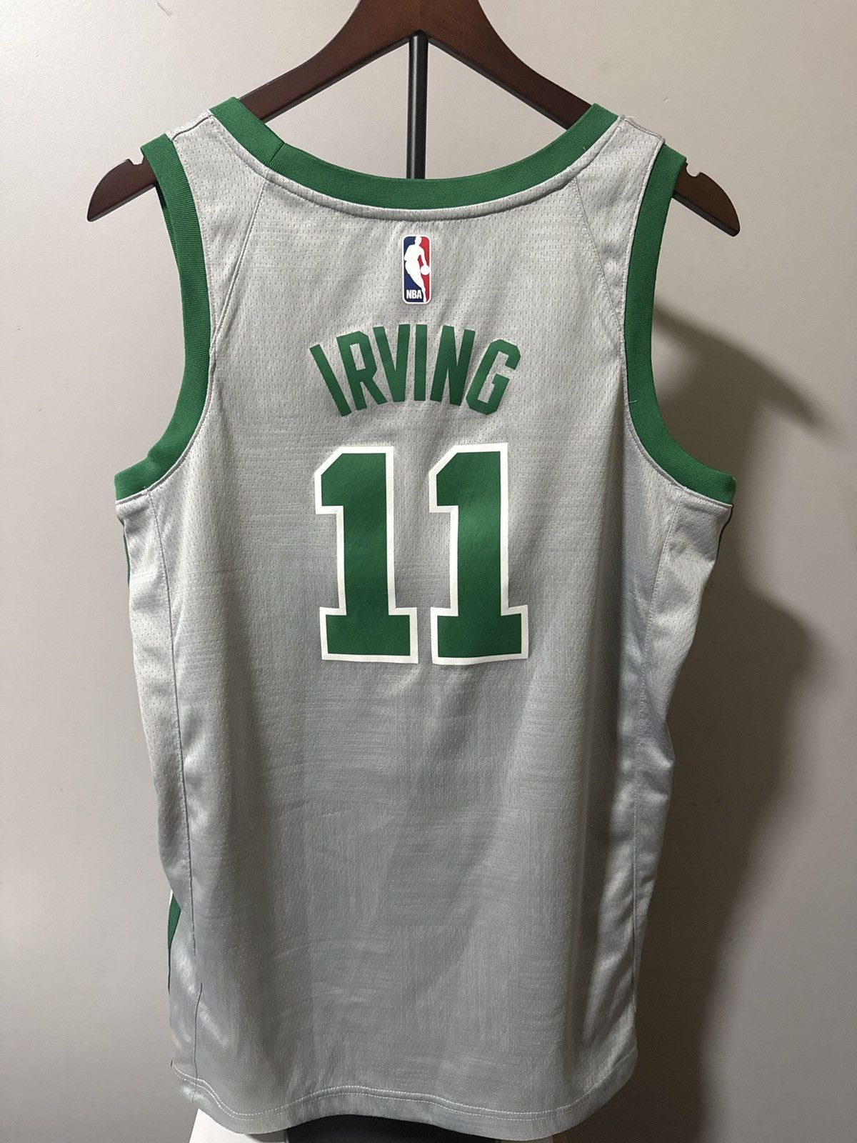 Nike Kyrie Irving Boston Celtics Jersey Size US S / EU 44-46 / 1 - 2 Thumbnail