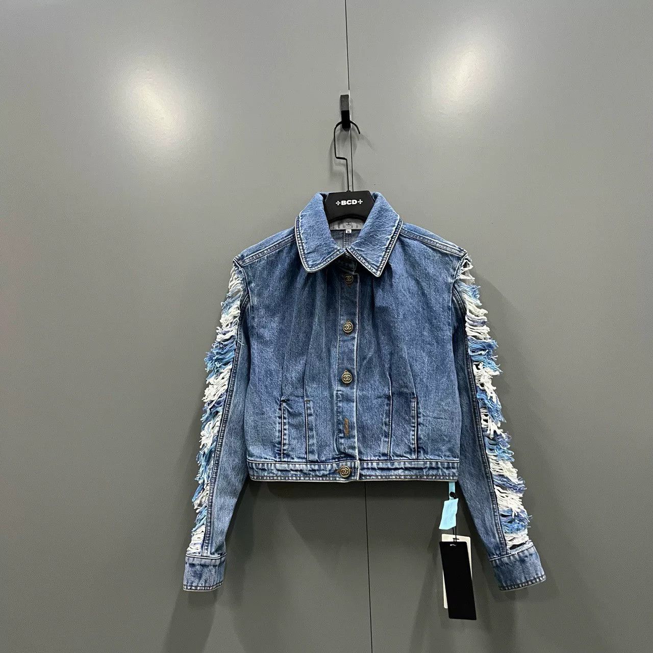 chanel blue distressed denim jacket size 36