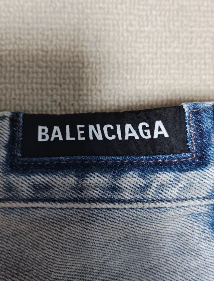 Balenciaga Balenciaga 24ss dirty pocket wide leg jeans2412-Nextarrow Size US 26 / EU 42 - 4 Thumbnail