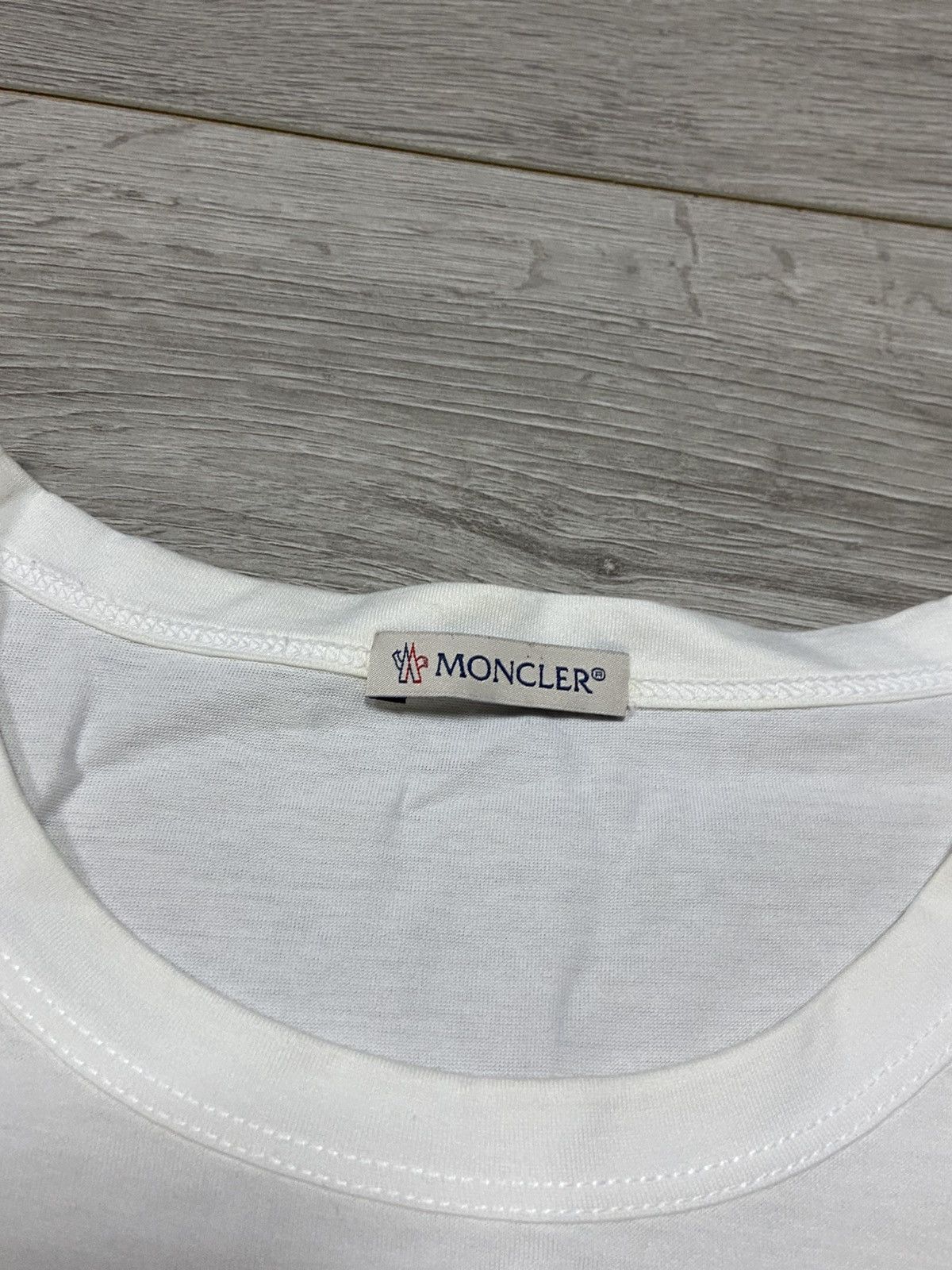 Moncler Moncler France 🇫🇷 big M nylon logo t-shirt Size US XL / EU 56 / 4 - 9 Thumbnail