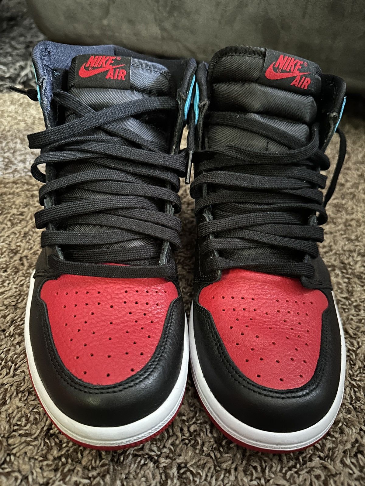Jordan Brand Wmns Air Jordan 1 High OG 'NC to Chi' Size US 9 / IT 39 - 3 Thumbnail