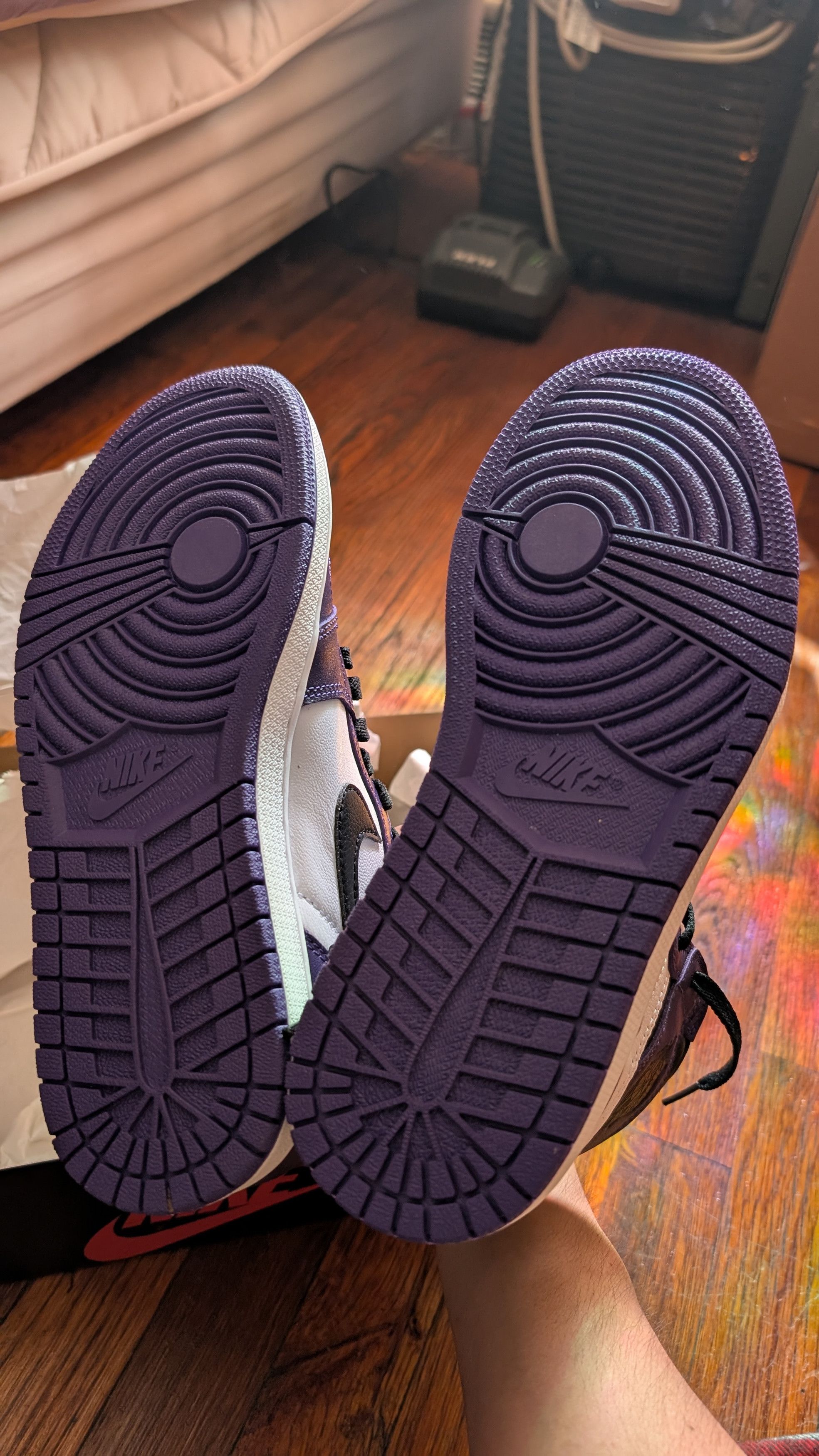 Nike Jordan 1 high Court purple Size US 7.5 / EU 40-41 - 2 Thumbnail