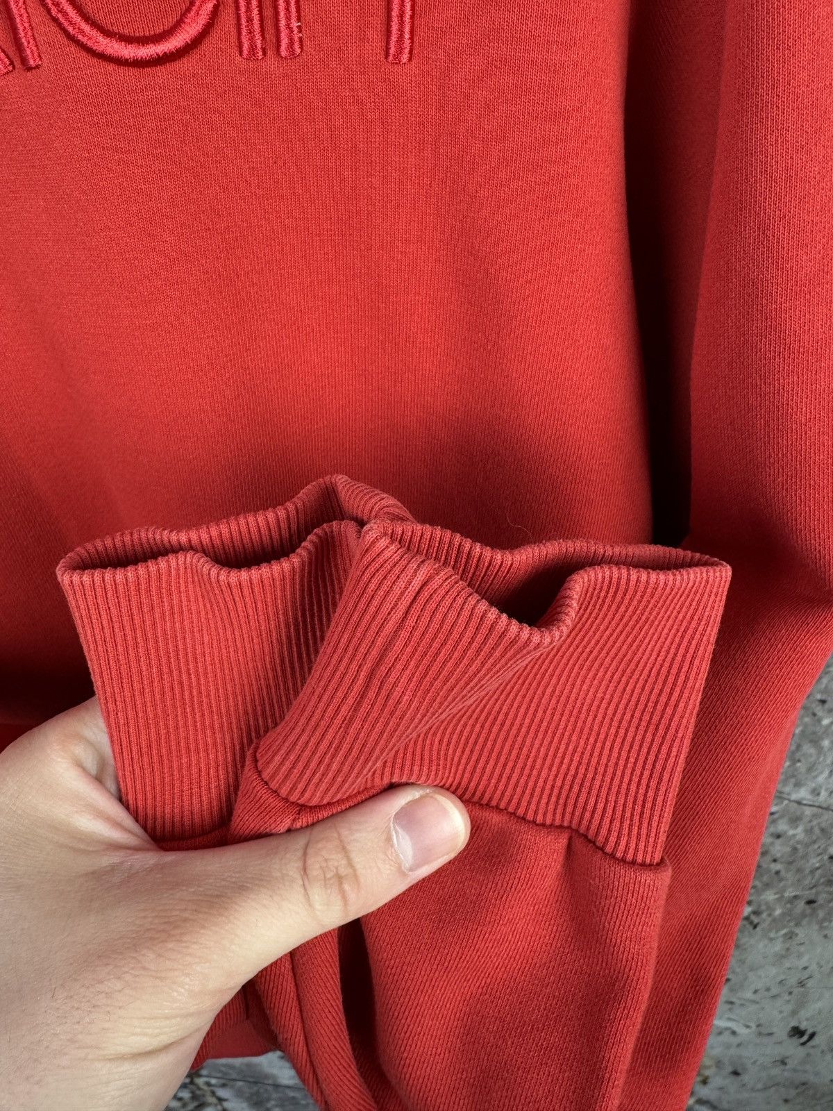 Calvin Klein Calvin Klein Red Crewneck Sweatshirt Embroidered Logo Size US L / EU 52-54 / 3 - 8 Thumbnail